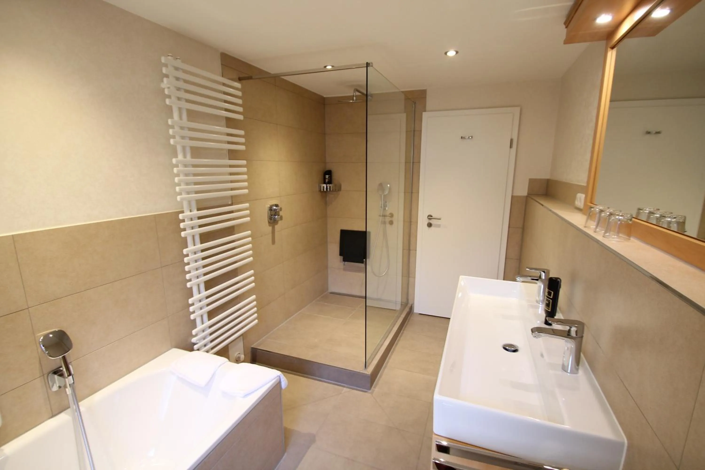 Bathroom in Bundt's Hotel & Gartenrestaurant