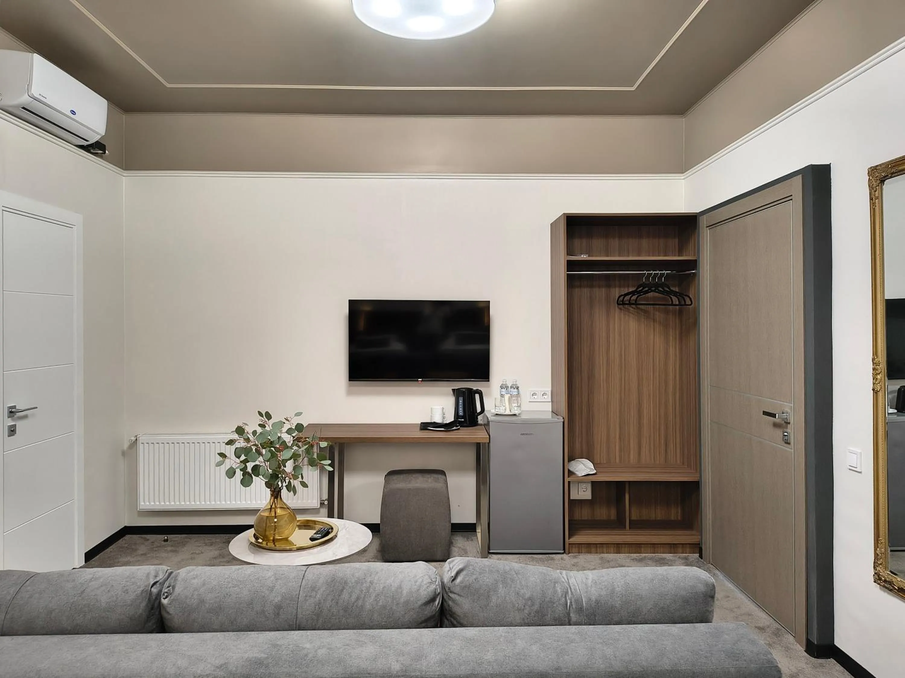 Mini Hotel on Brovarskaya