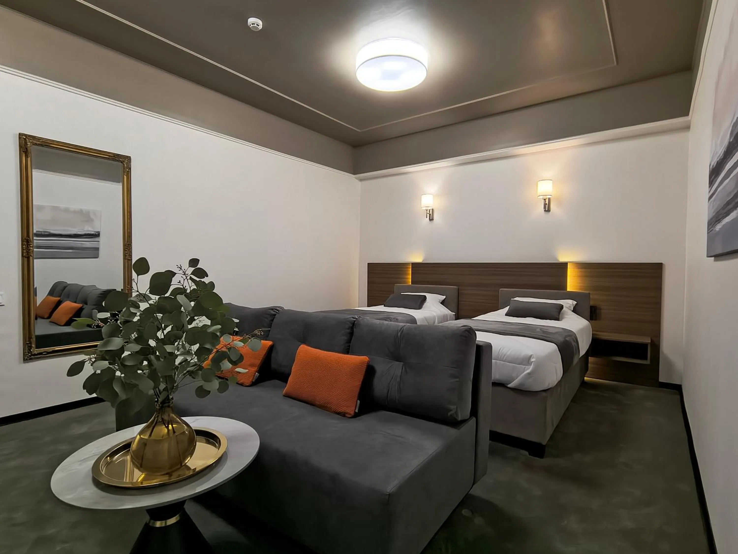 Bed in Mini Hotel on Brovarskaya