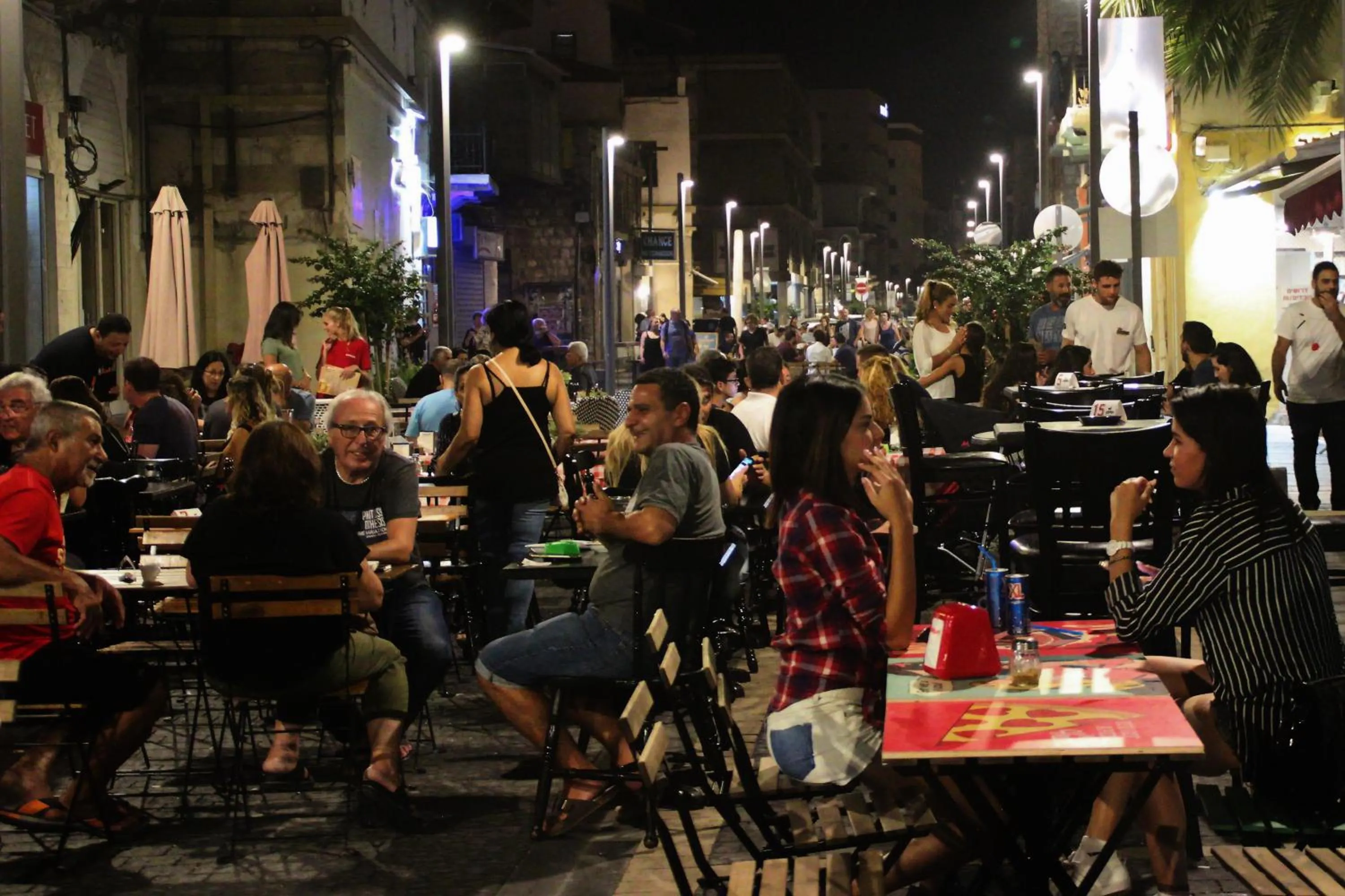 Neighbourhood in 1926 Designed ApartHotel