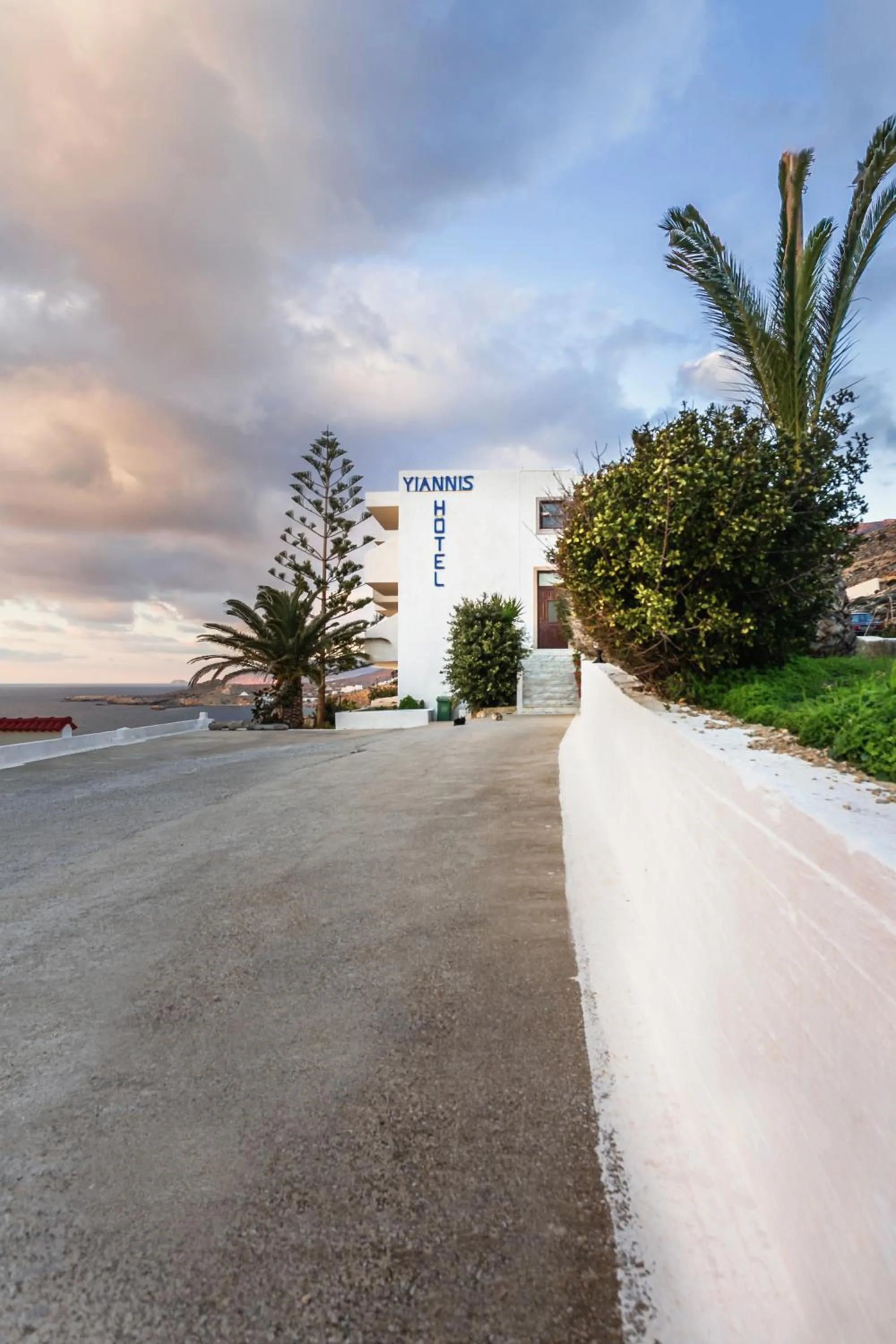 Property building in Yiannis Ηotel