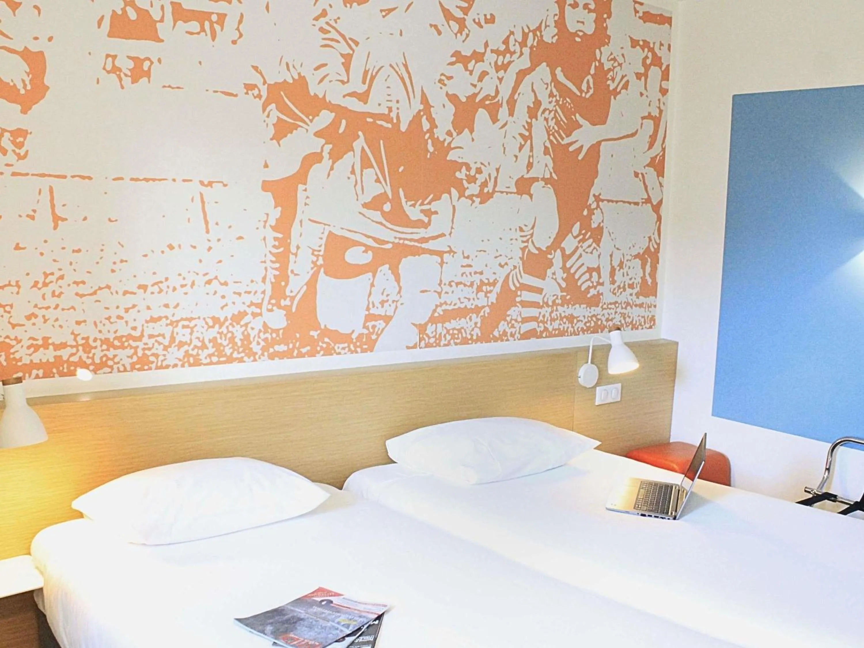 Bedroom, Bed in ibis Styles Toulouse Nord Sesquieres