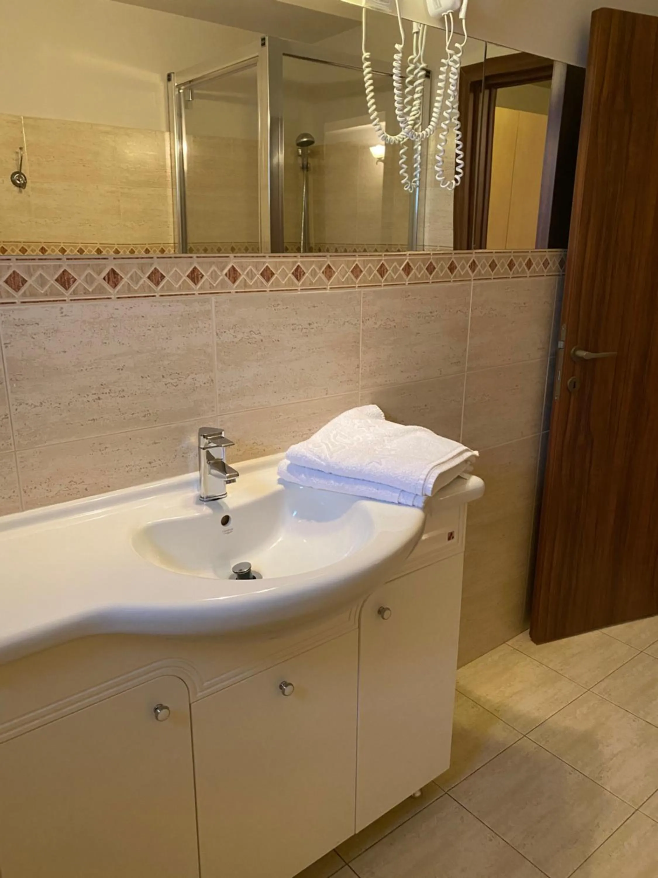 Bathroom in Resort Plaza Lake