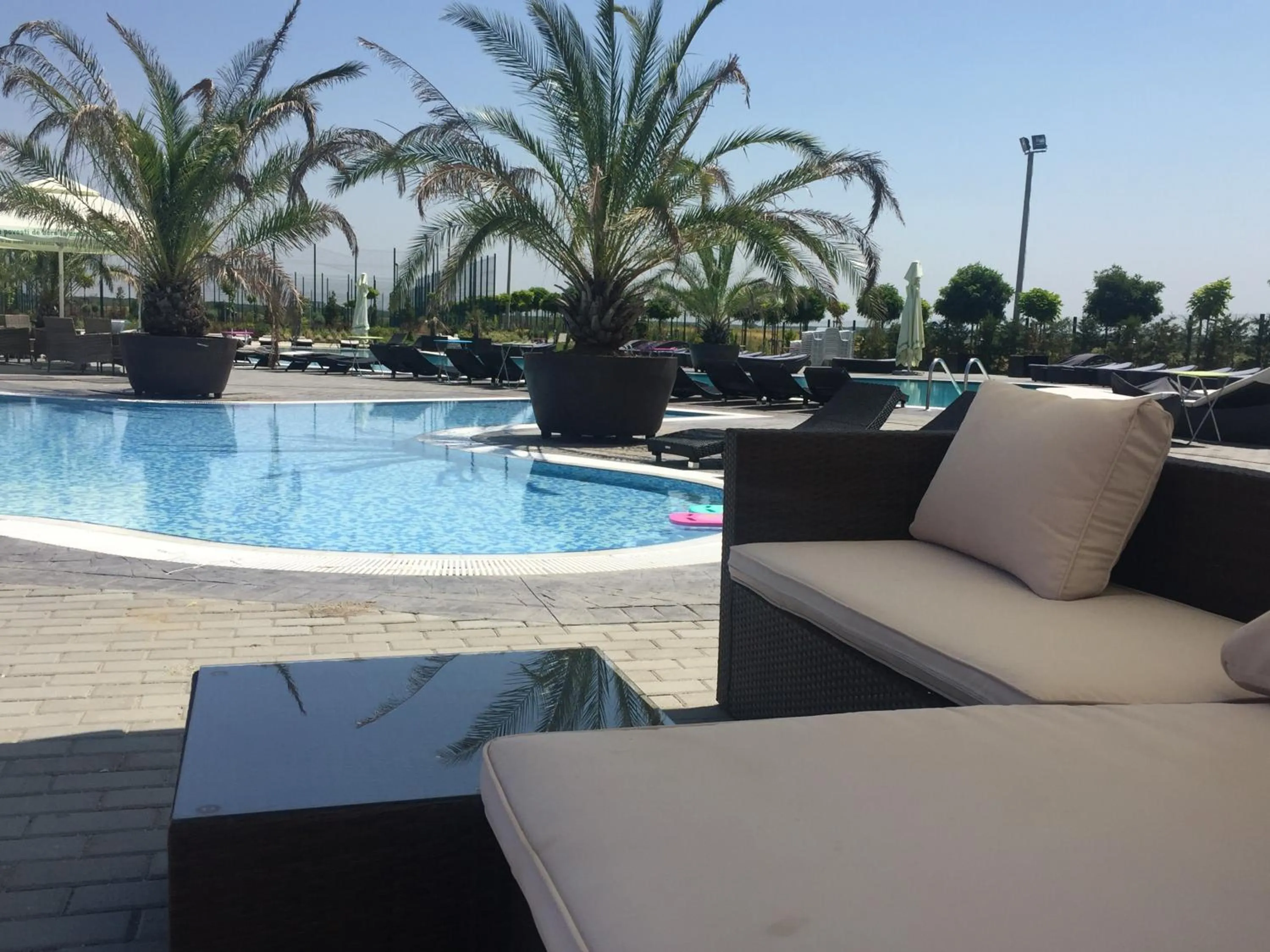 Pool view in Resort Plaza Lake