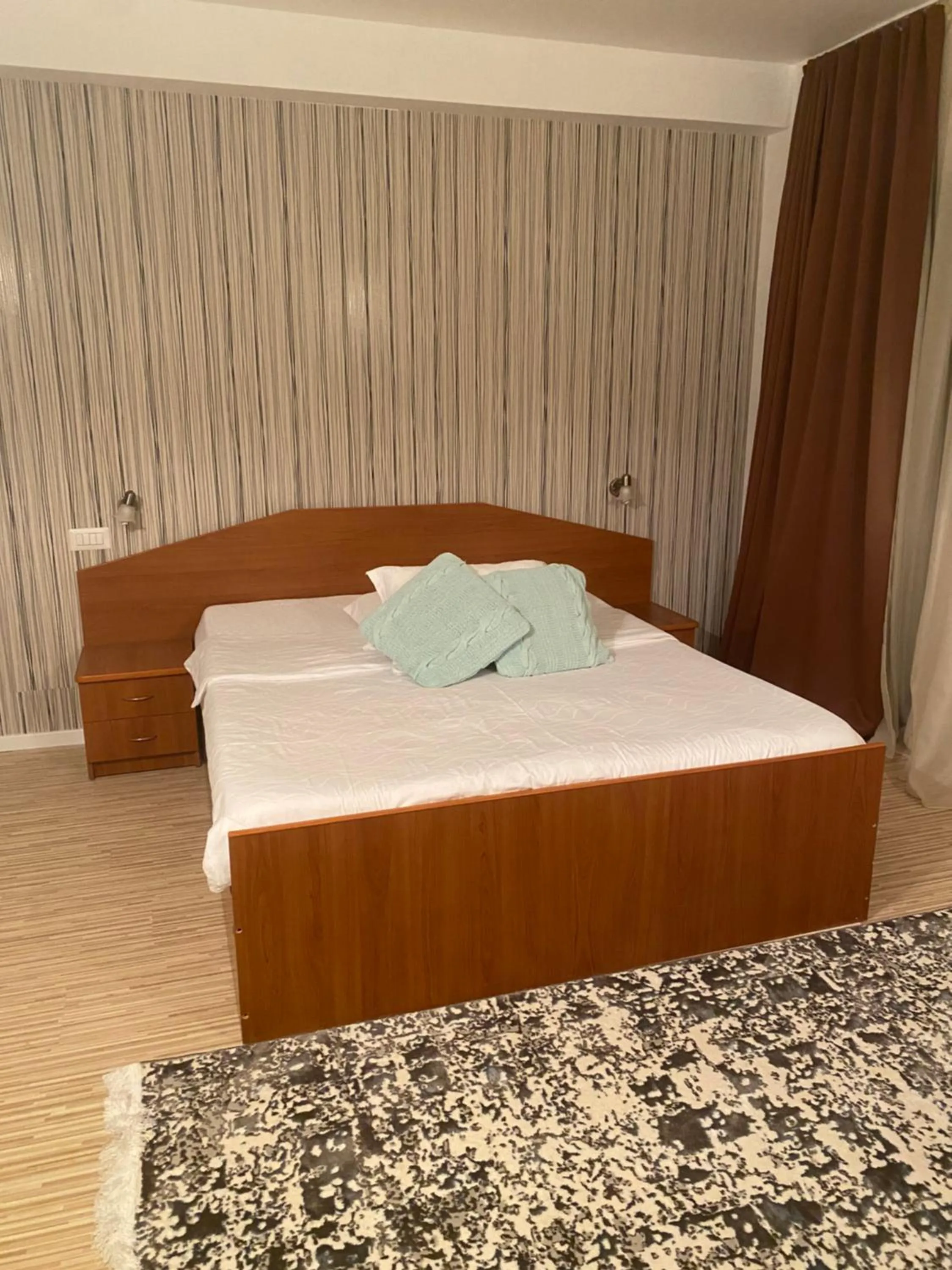 Photo of the whole room, Bed in Resort Plaza Lake