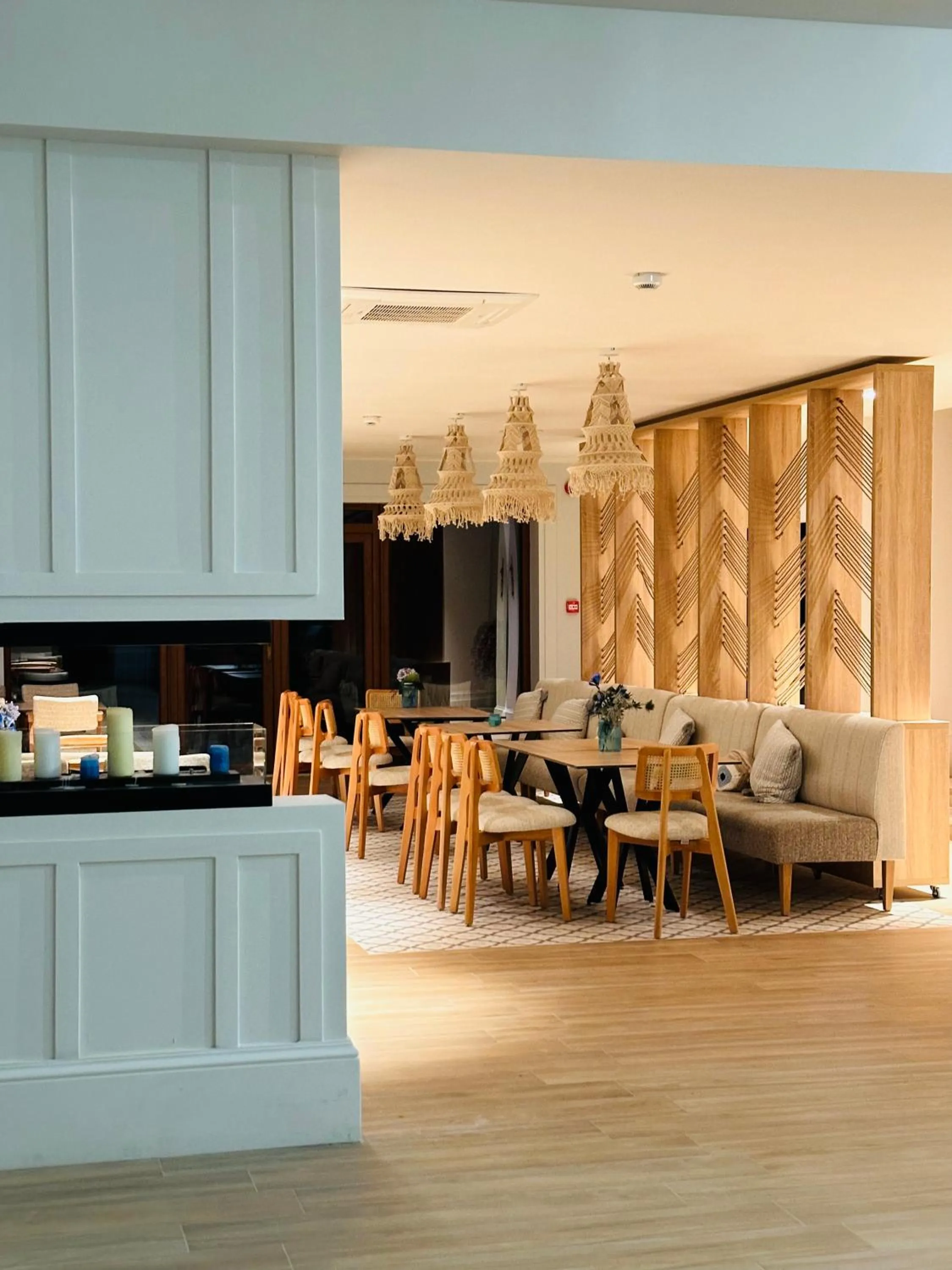 Food and drinks in Resort Plaza Lake