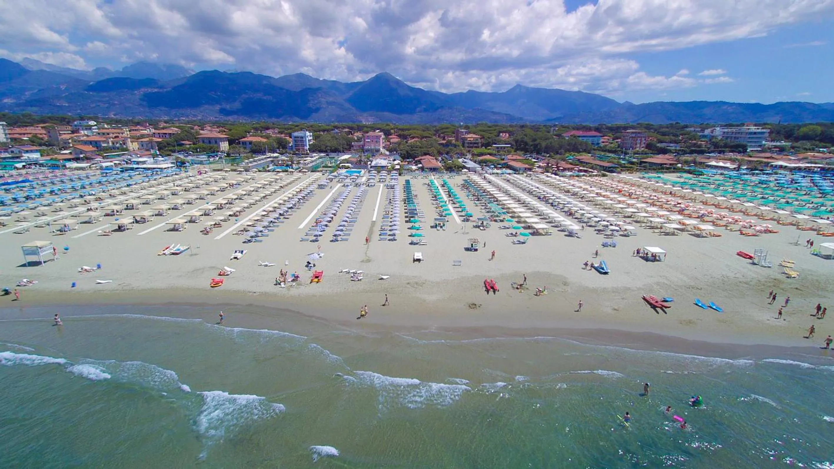 Bird's eye view in Hotel Happy