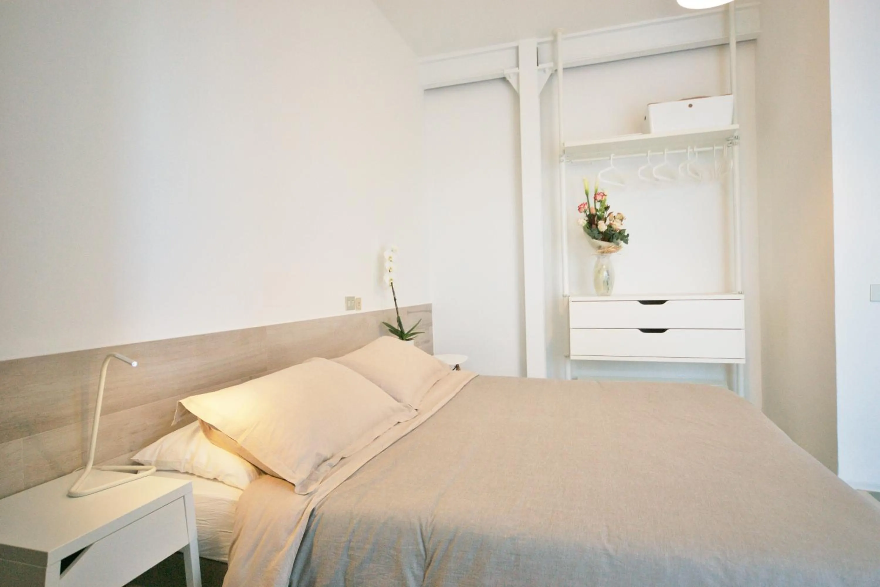 Photo of the whole room, Bed in Hotel Happy