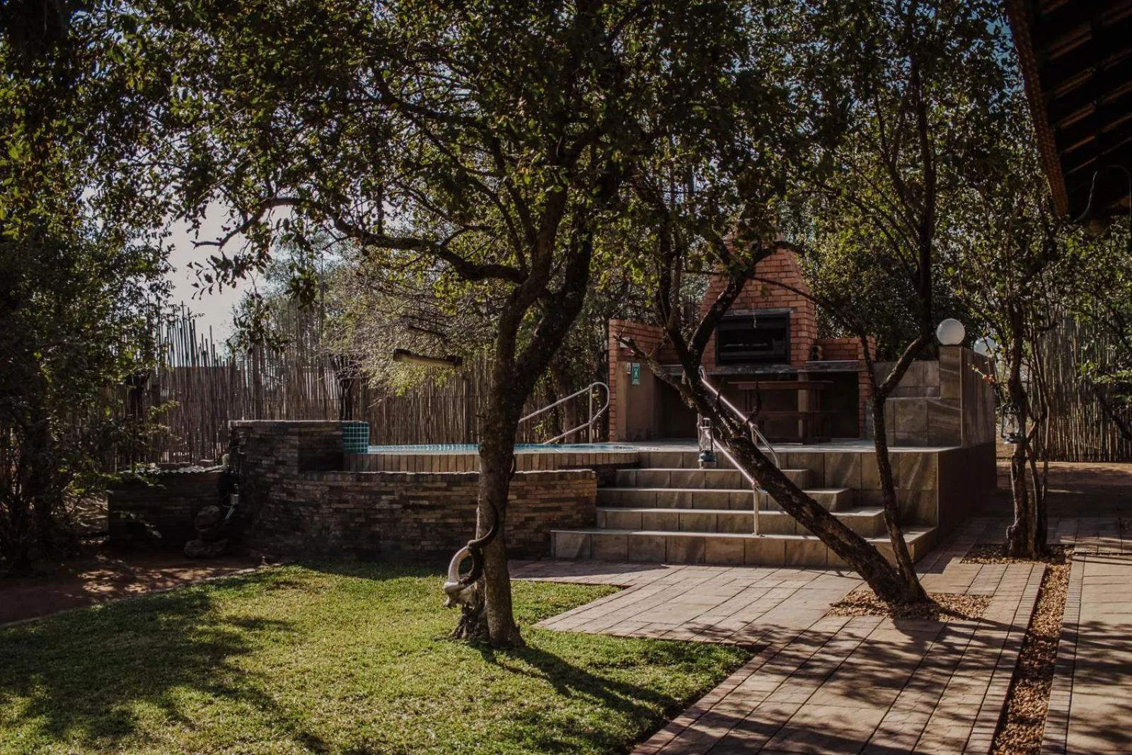 Property building in Cottage Lenise