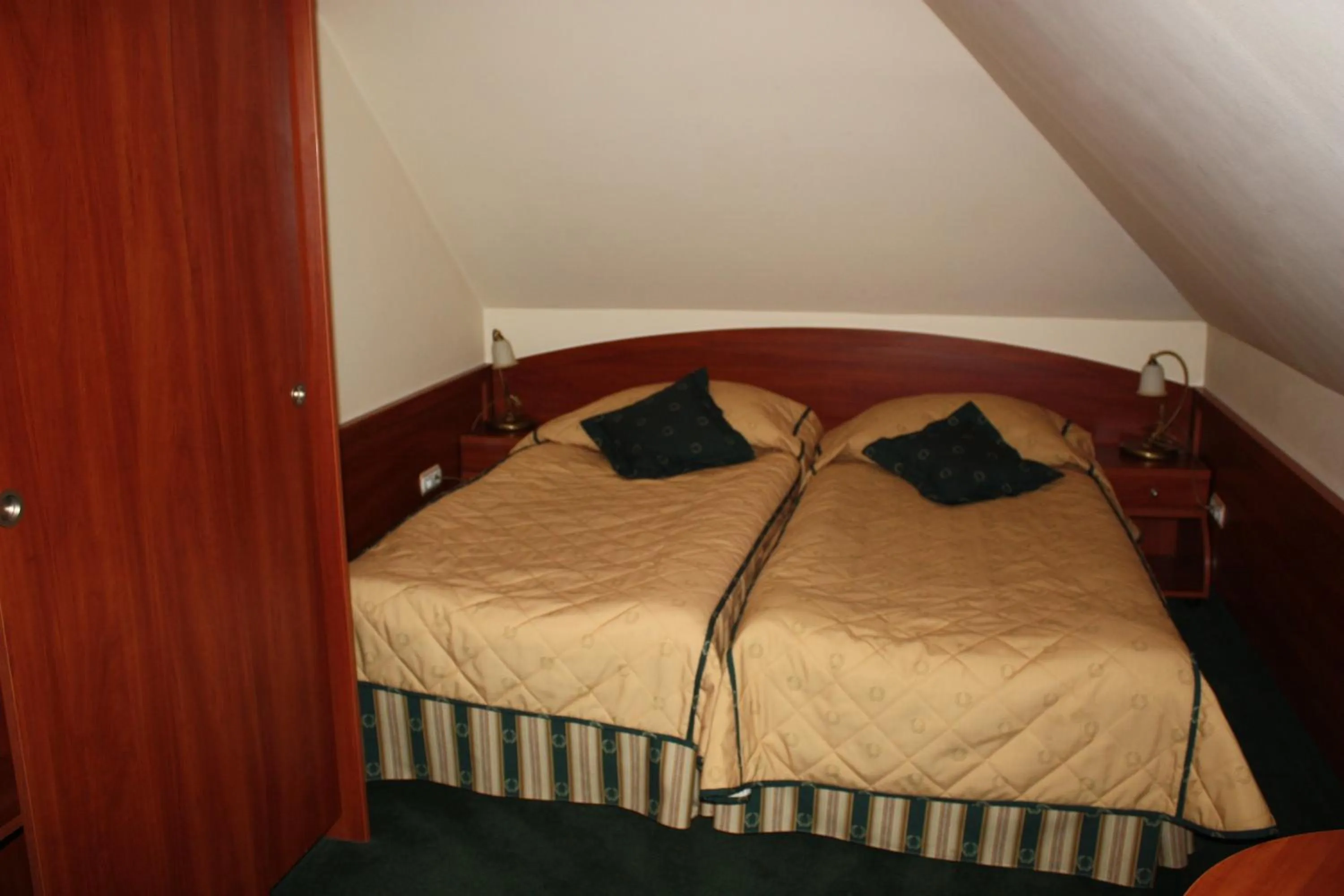 Bedroom, Bed in Hotel Saol