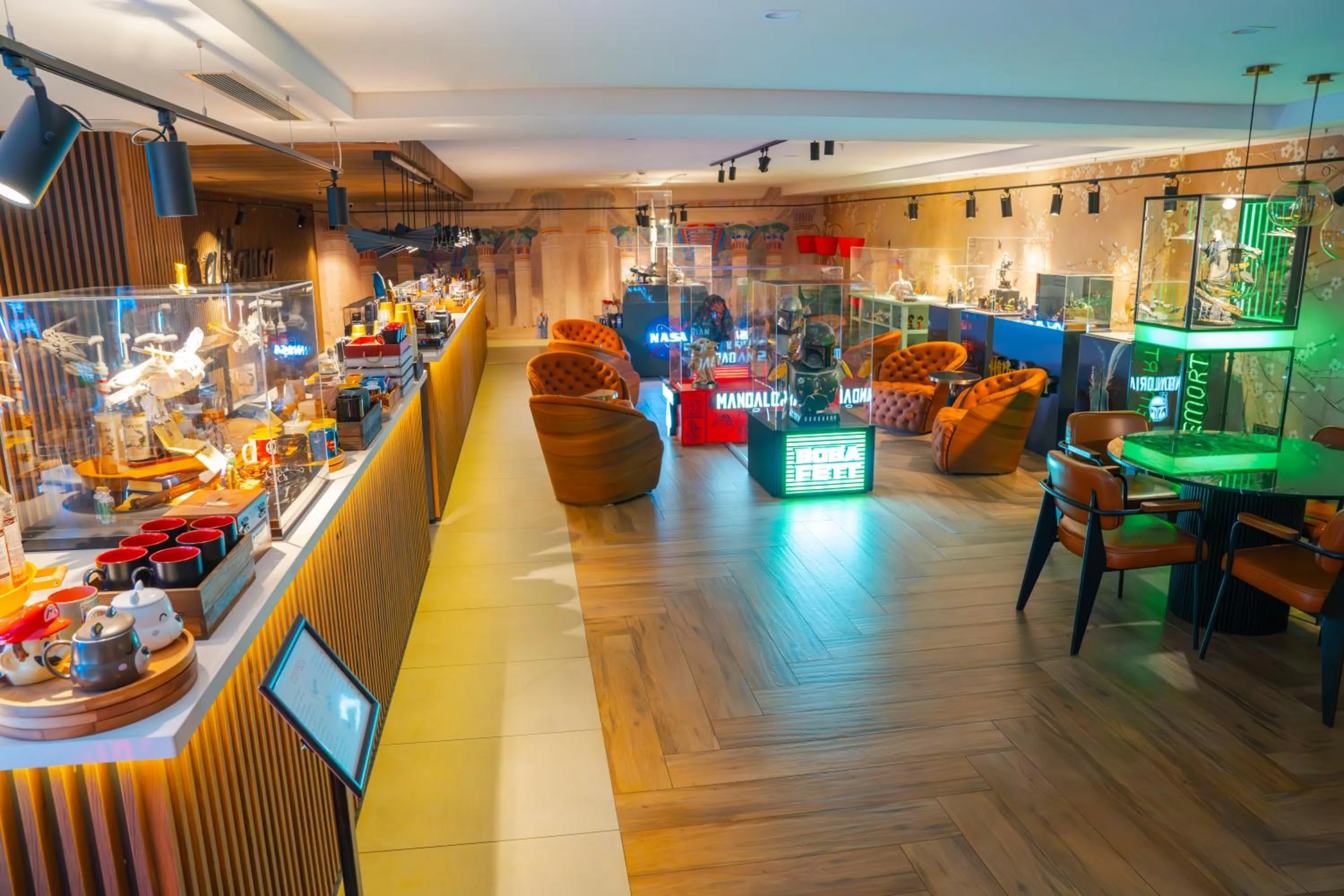 Food and drinks in Vespia Hotel