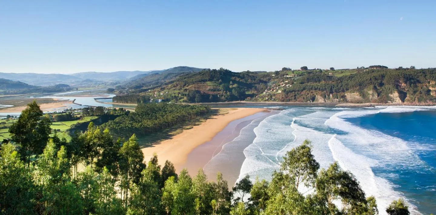 Beach in Hotel Arcea Villaviciosa