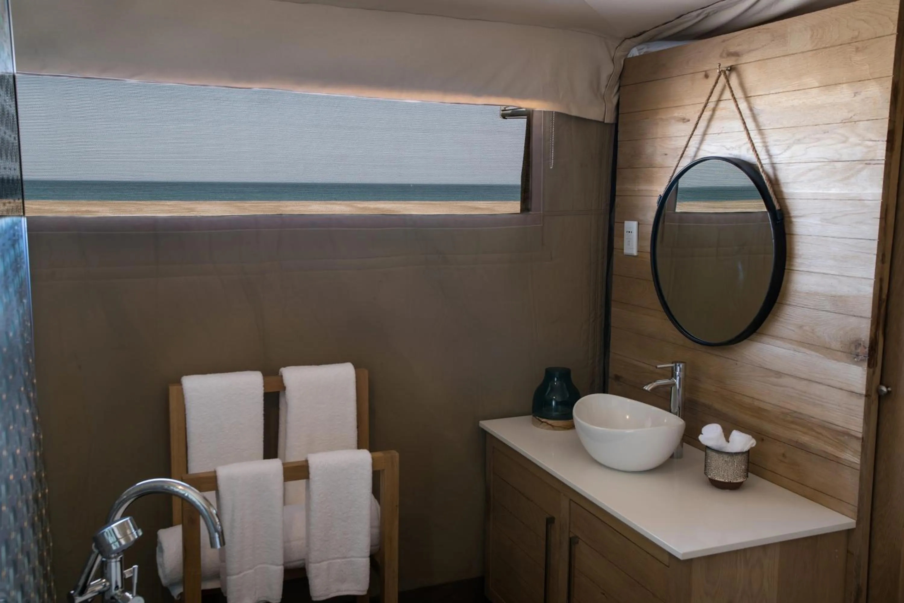 Bathroom in Kingfisher Retreat by Sharjah Collection