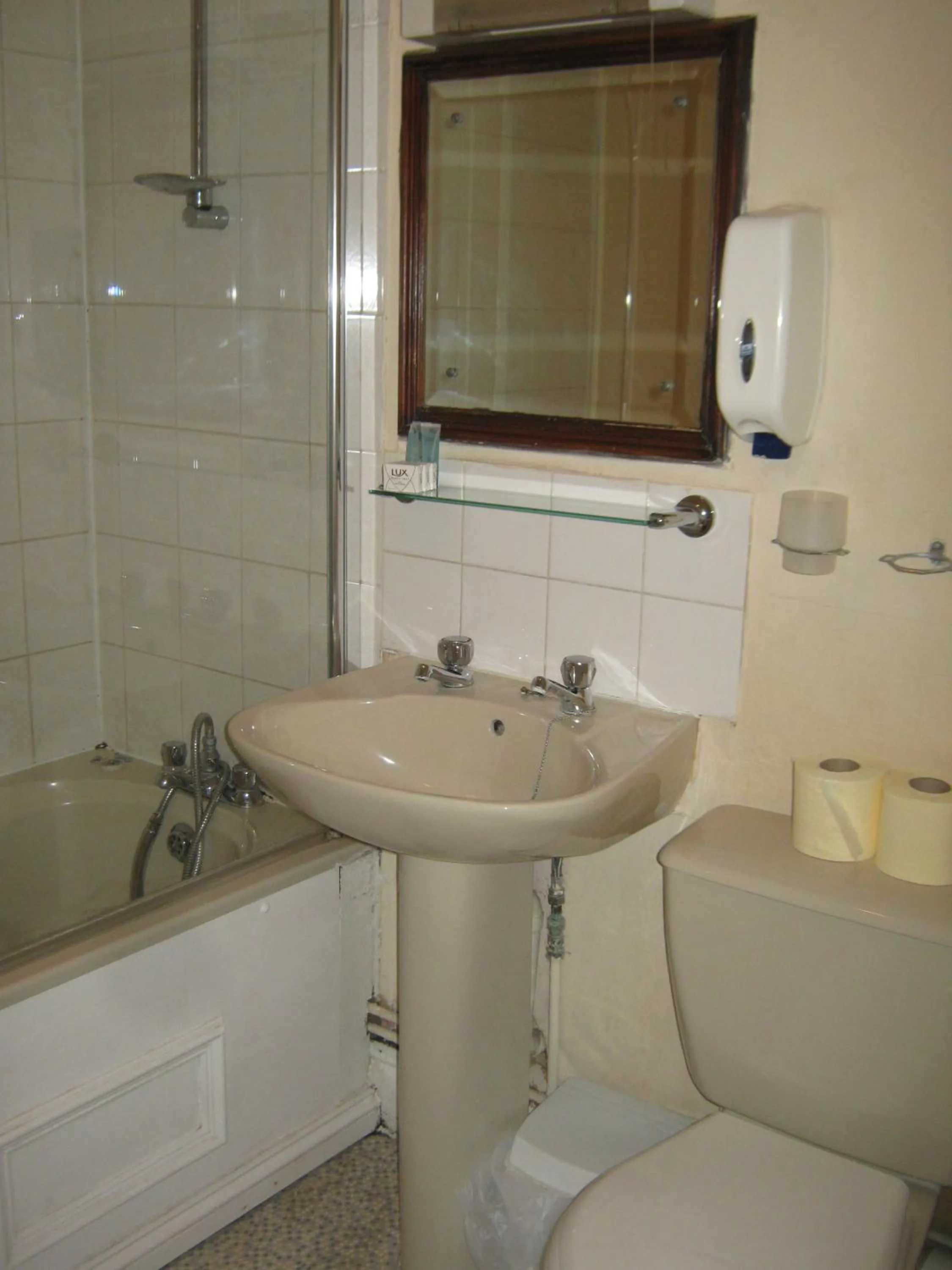 Rose and Crown Hotel