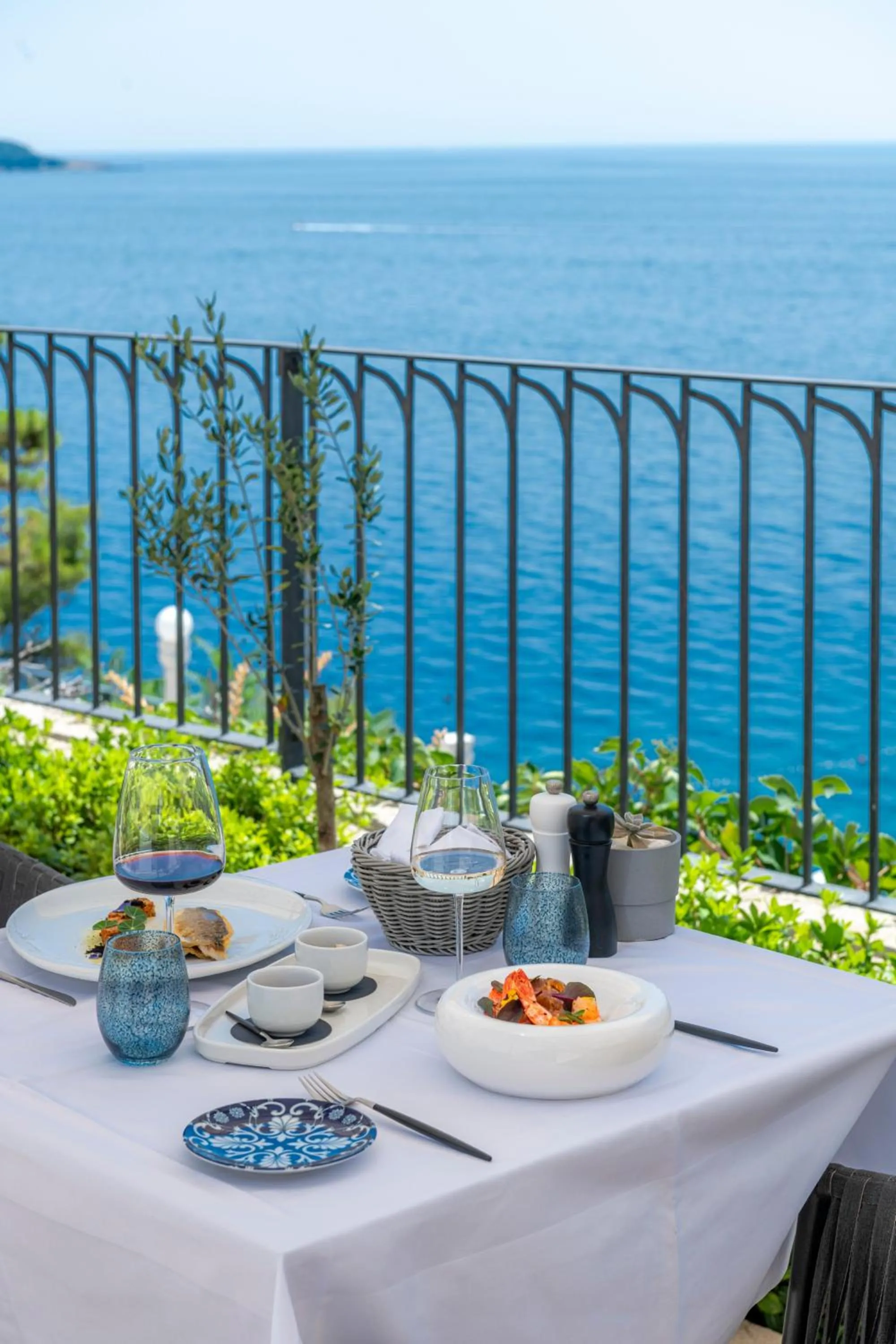 Restaurant/places to eat in Villa Orabelle