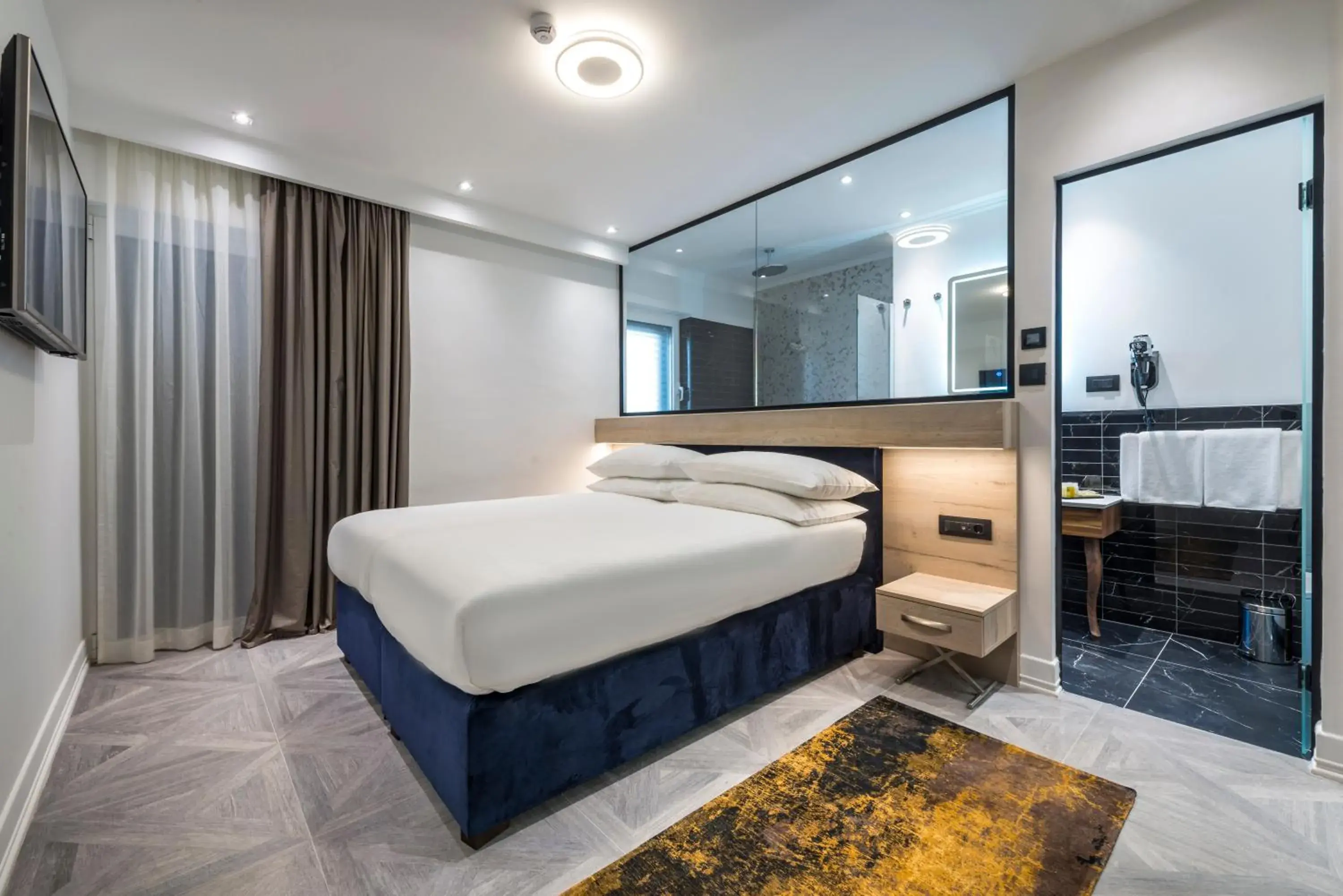 Deluxe Suite with Terrace in Villa Orabelle Deluxe Suite with Terrace in Villa Orabelle