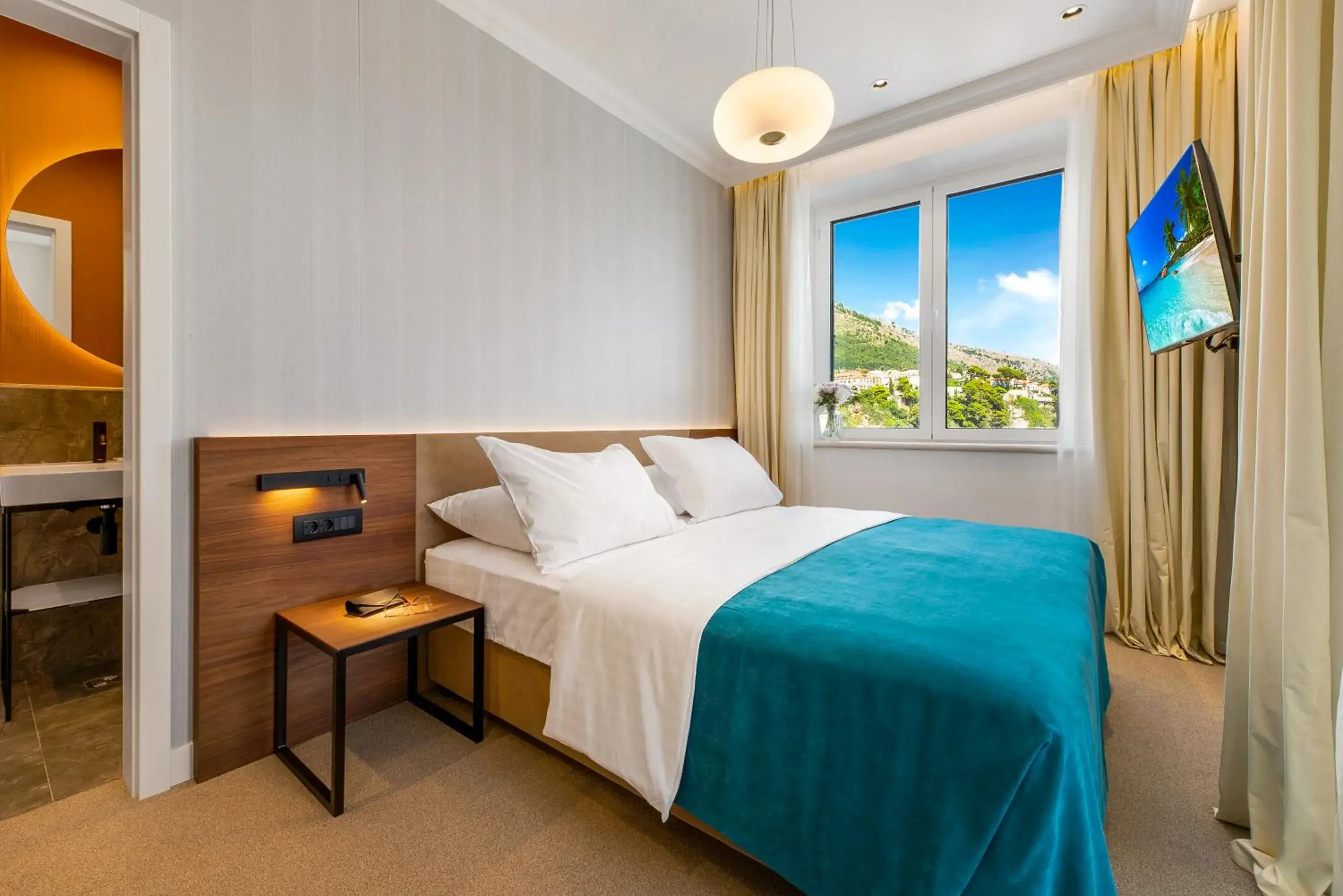 Family Room with Sea View and Terrace in Villa Orabelle Family Room with Sea View and Terrace in Villa Orabelle