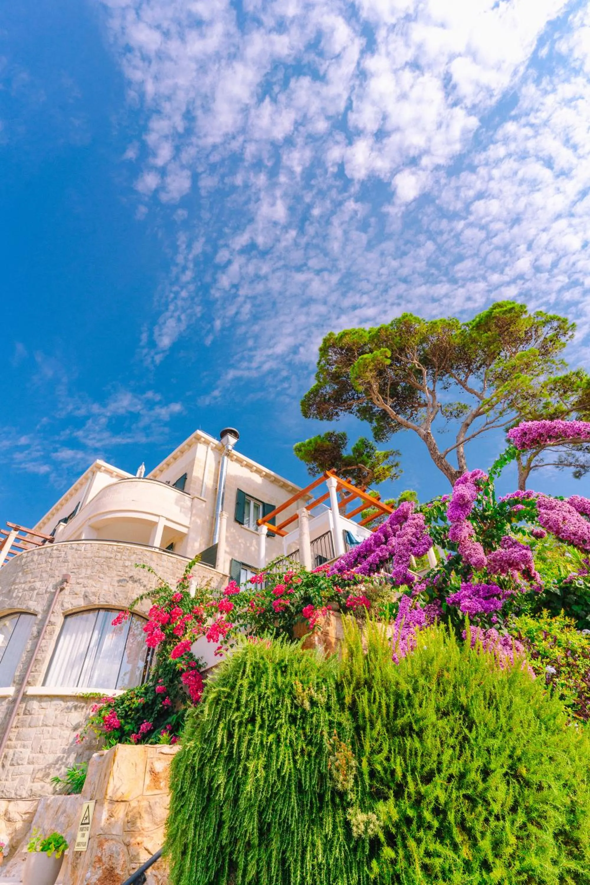 Property building in Villa Orabelle