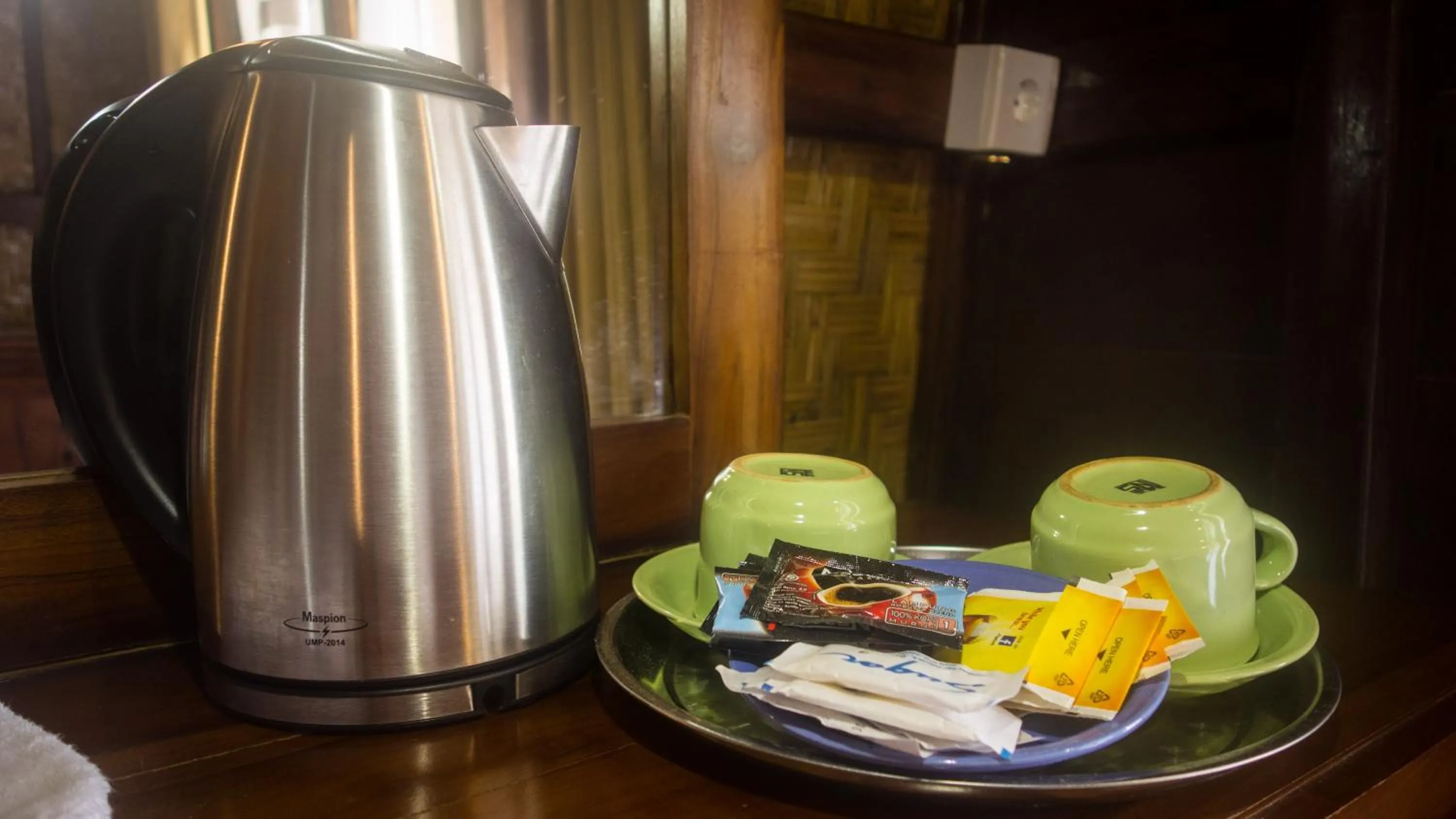 Coffee/tea facilities in Jona Bungalow