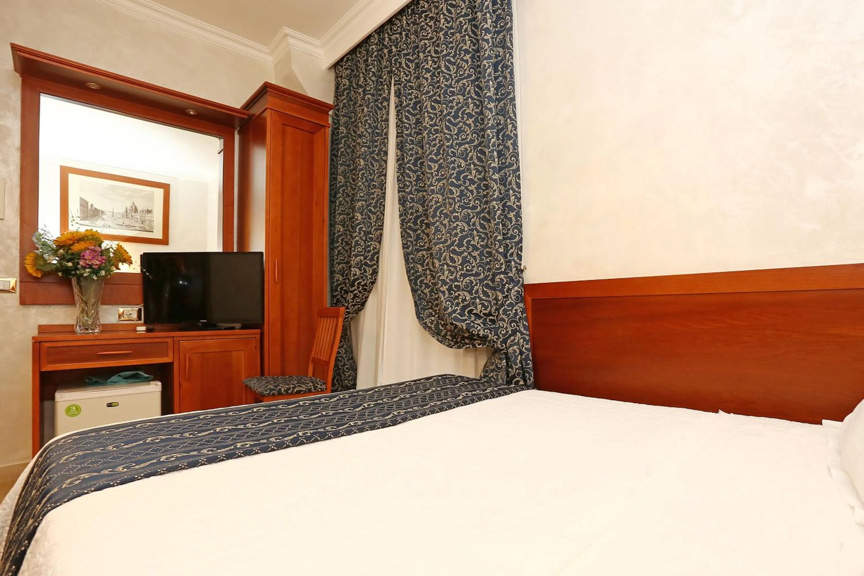 Photo of the whole room, Bed in Adorasuite B&B