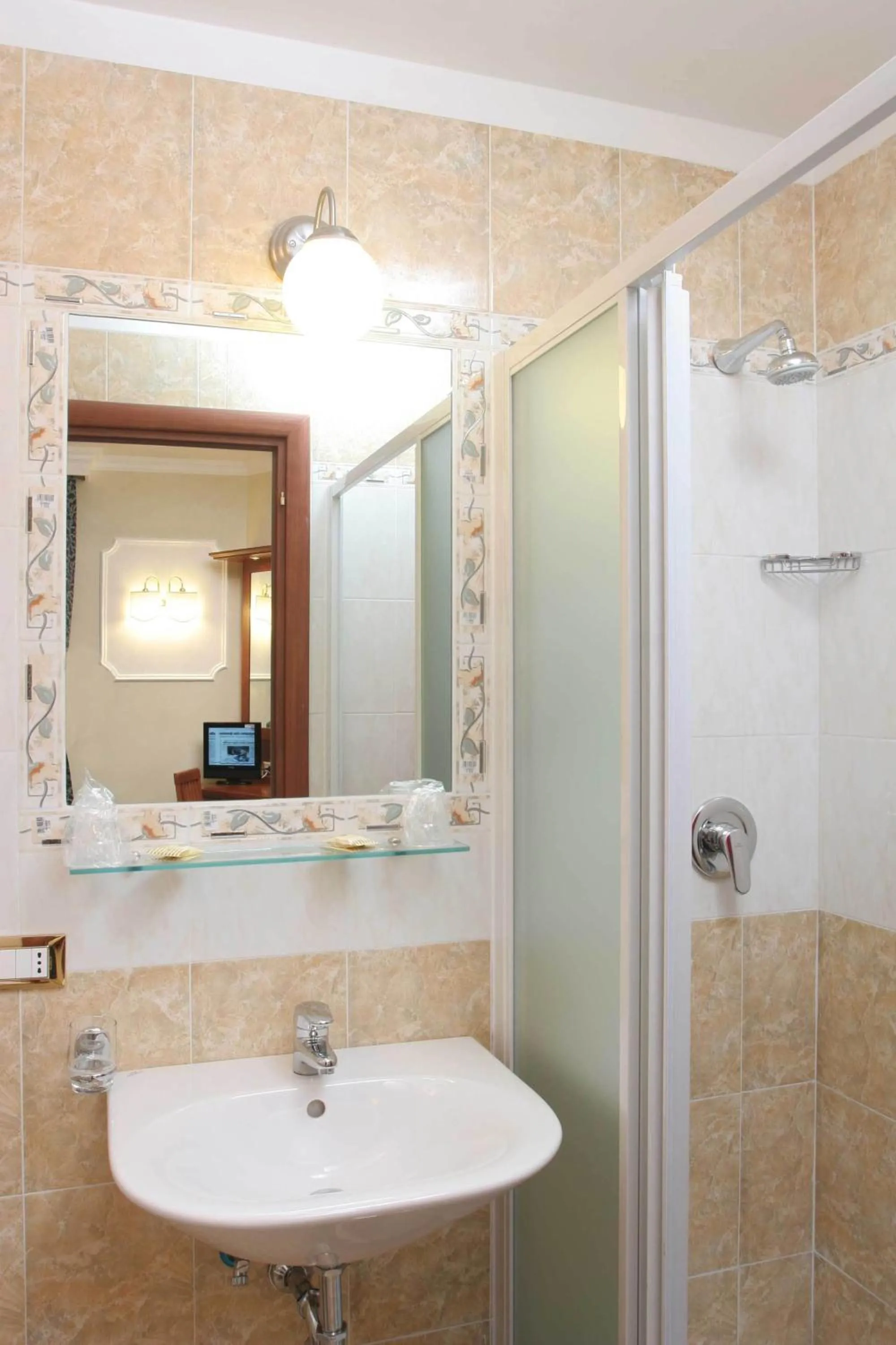 Bathroom in Adorasuite B&B