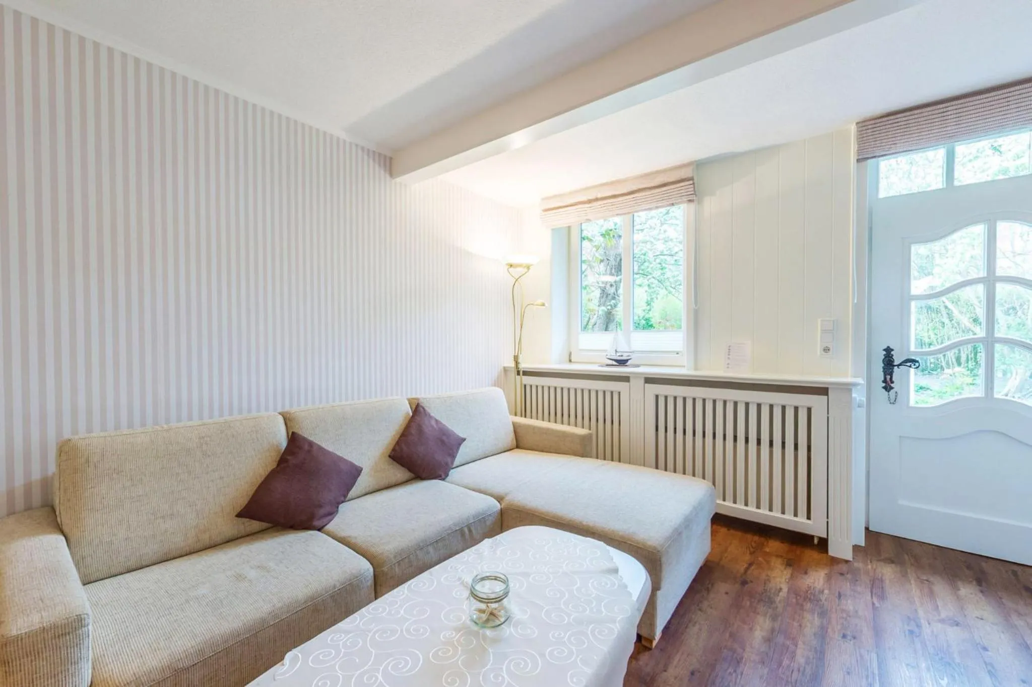 Living room, Bed in Inselhotel Arfsten