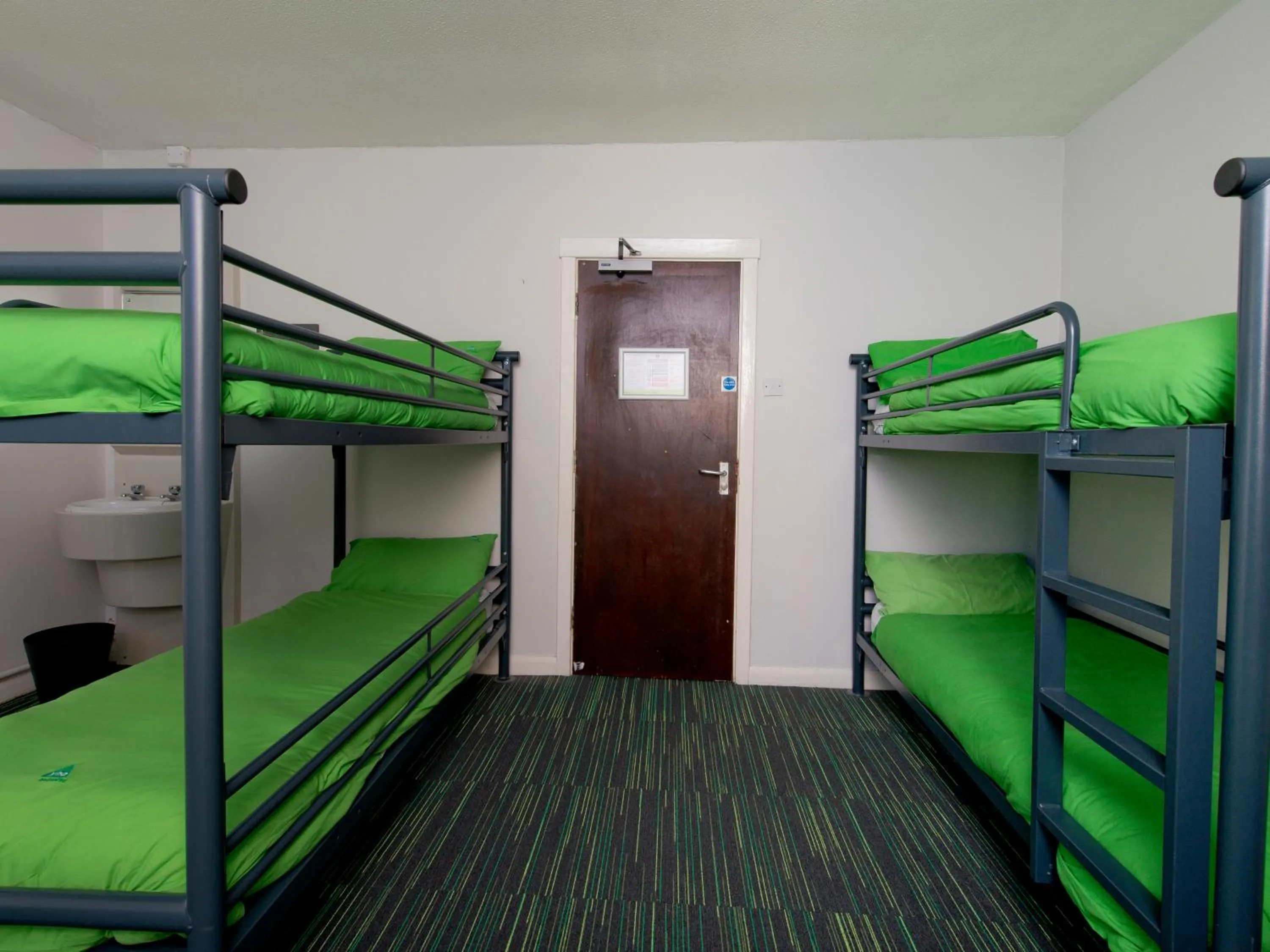 Bedroom, Bed in YHA Truleigh Hill