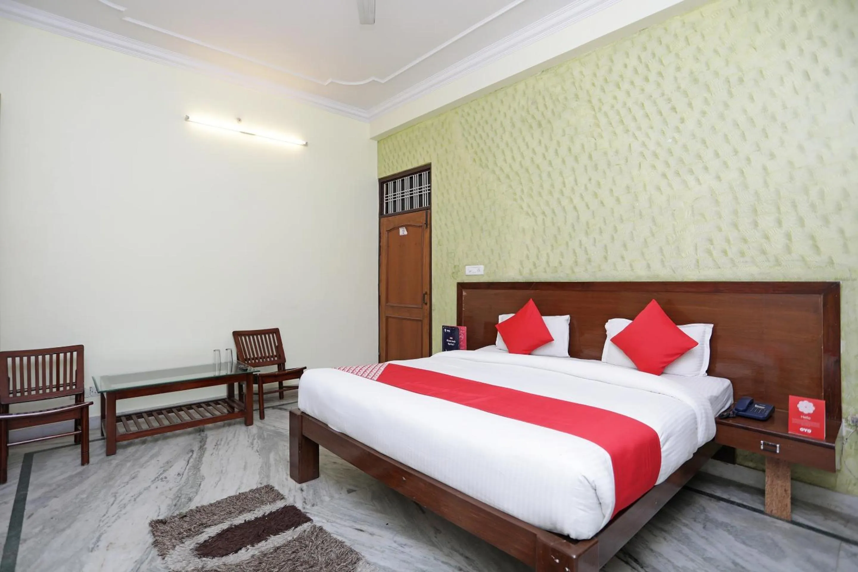 Bedroom, Bed in Hotel O Shikhar Paradise