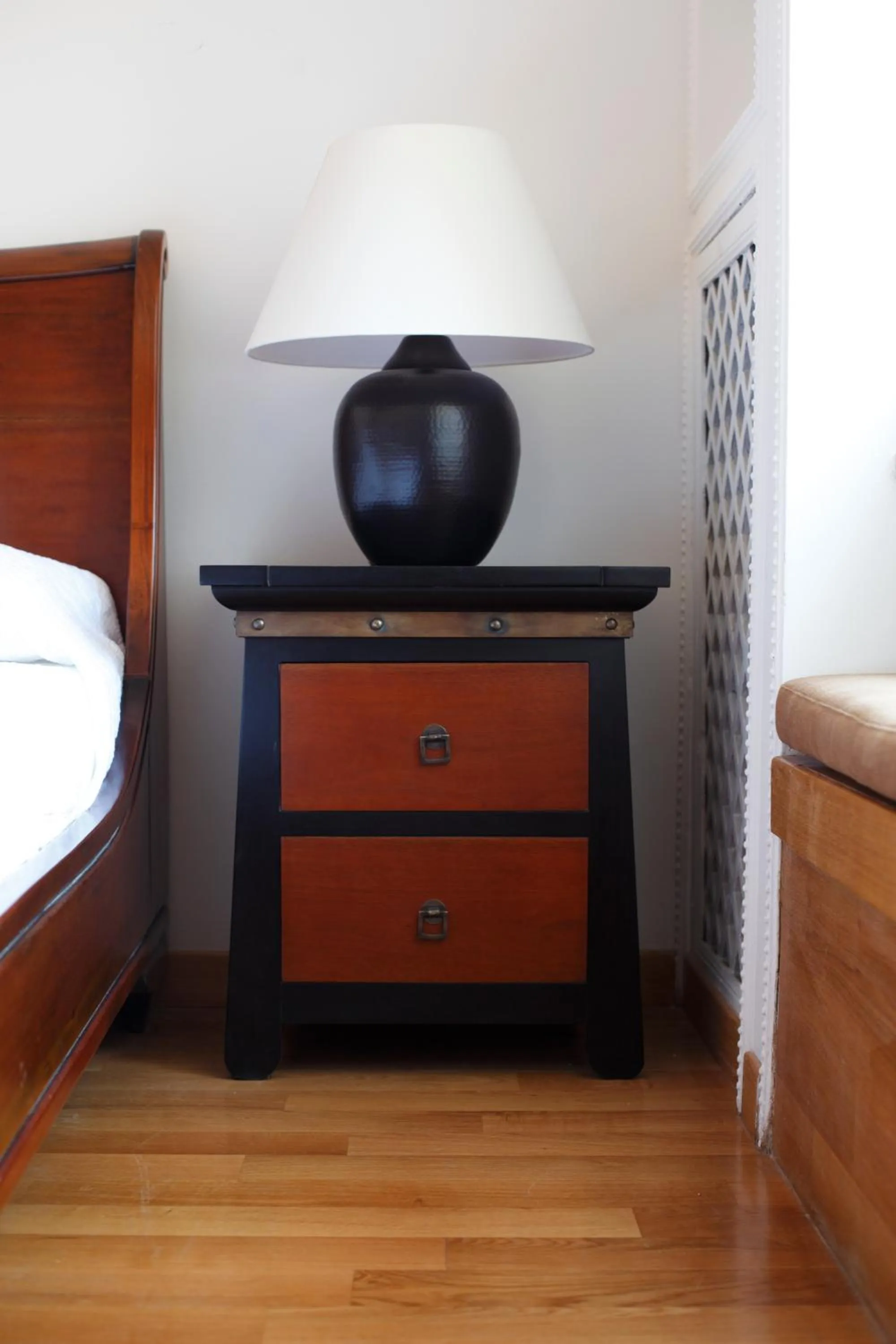 Decorative detail in HT N°9 Colosseo