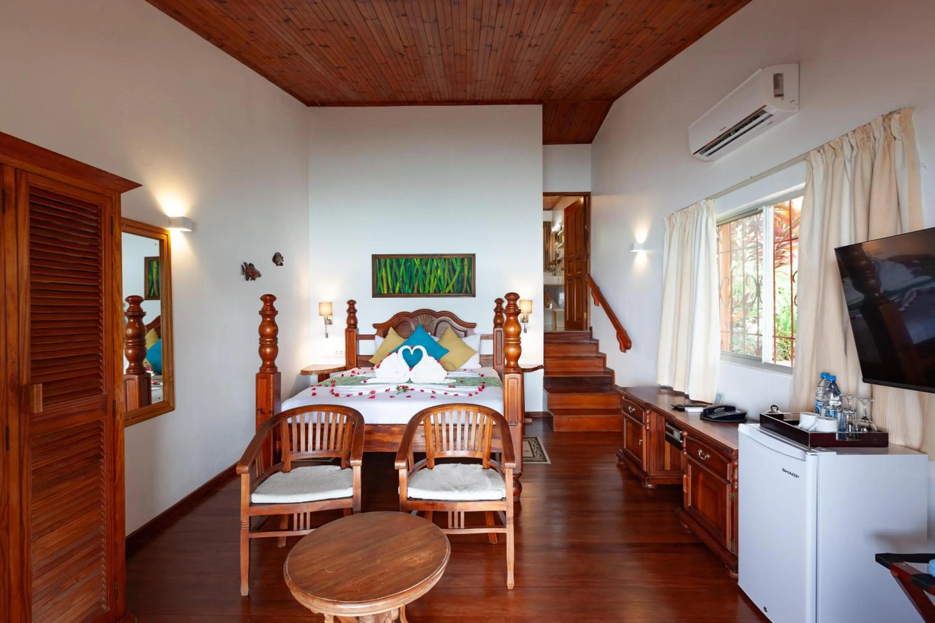 Bedroom, Bed in Colibri Hotel