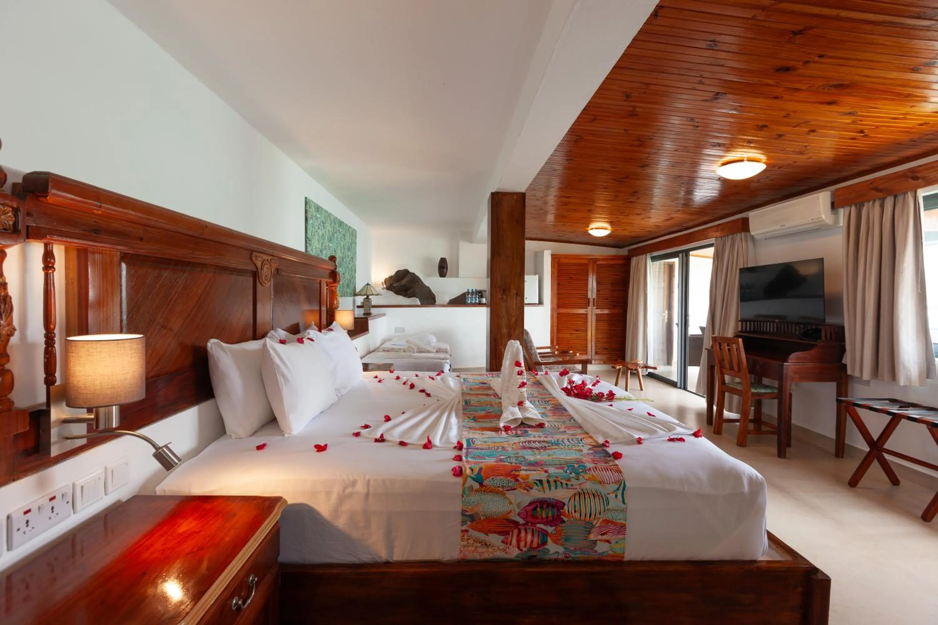 Bed in Colibri Hotel