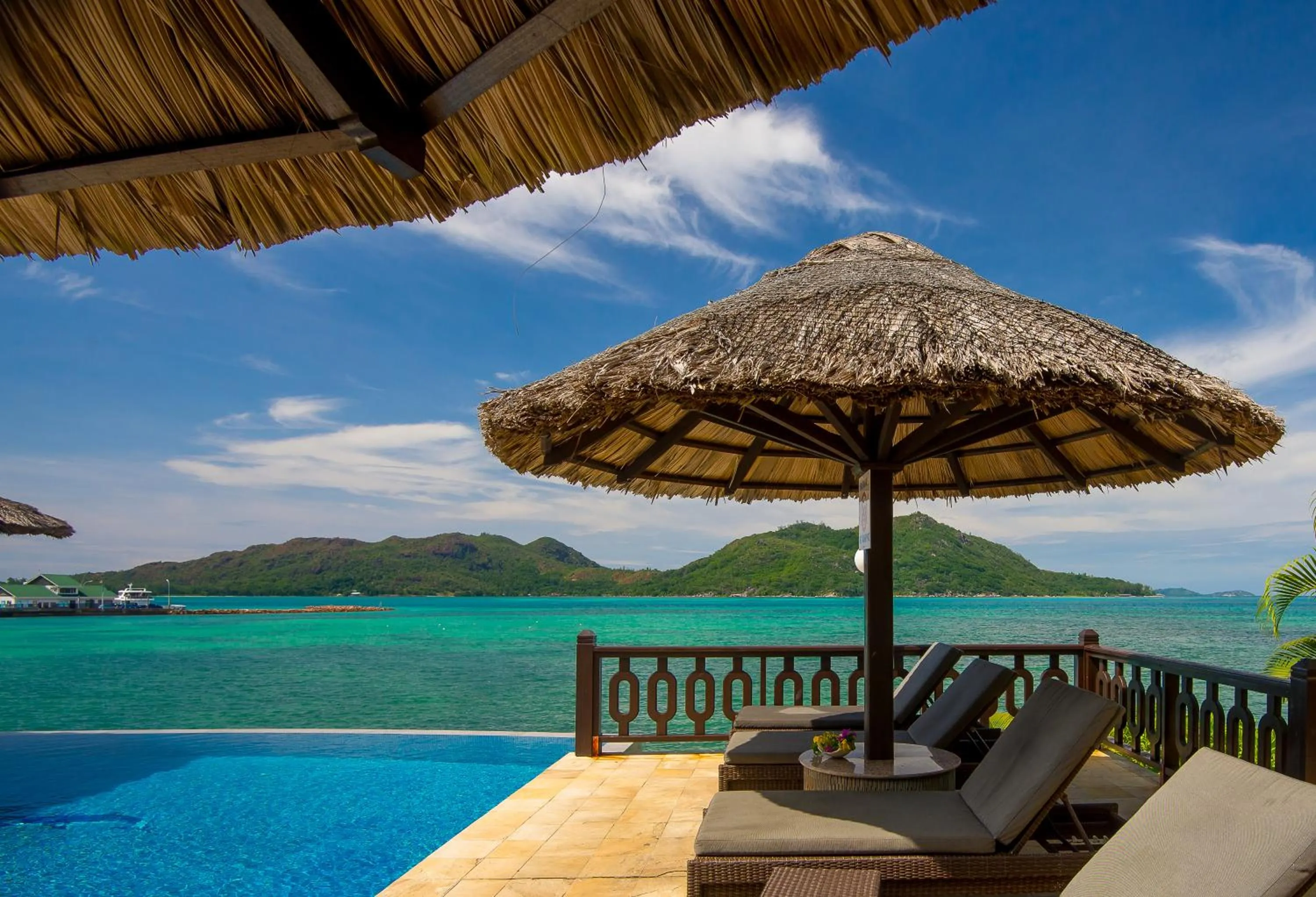 Facade/entrance in Colibri Hotel