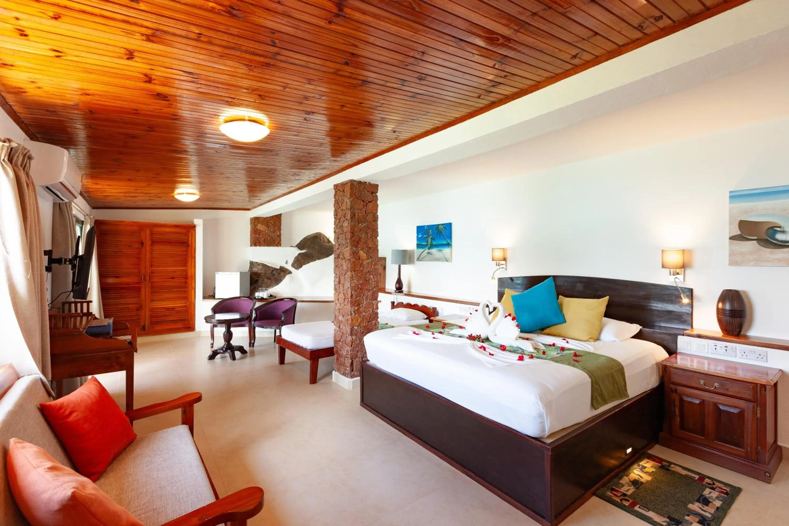 Bed in Colibri Hotel