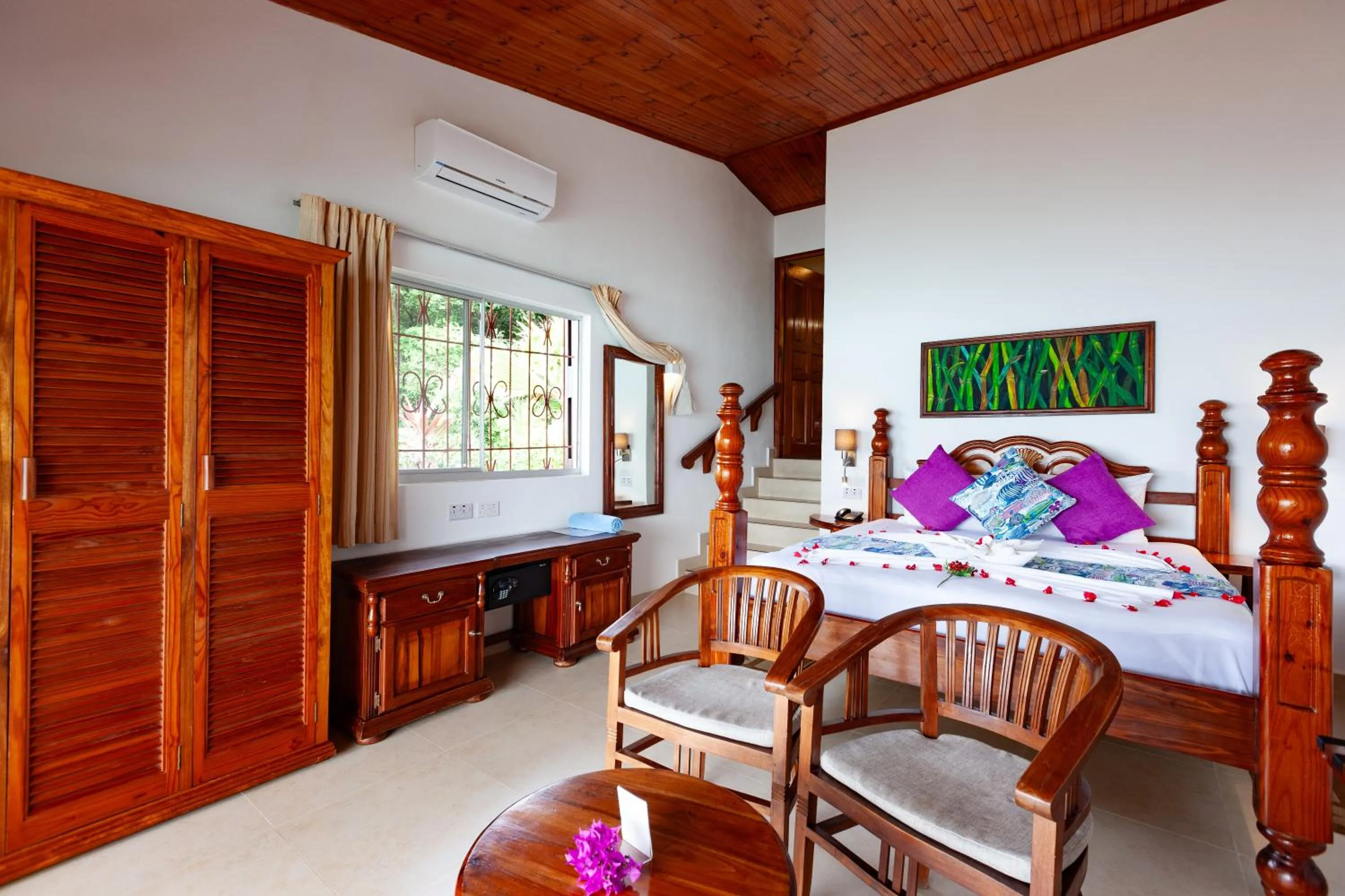 Bed in Colibri Hotel