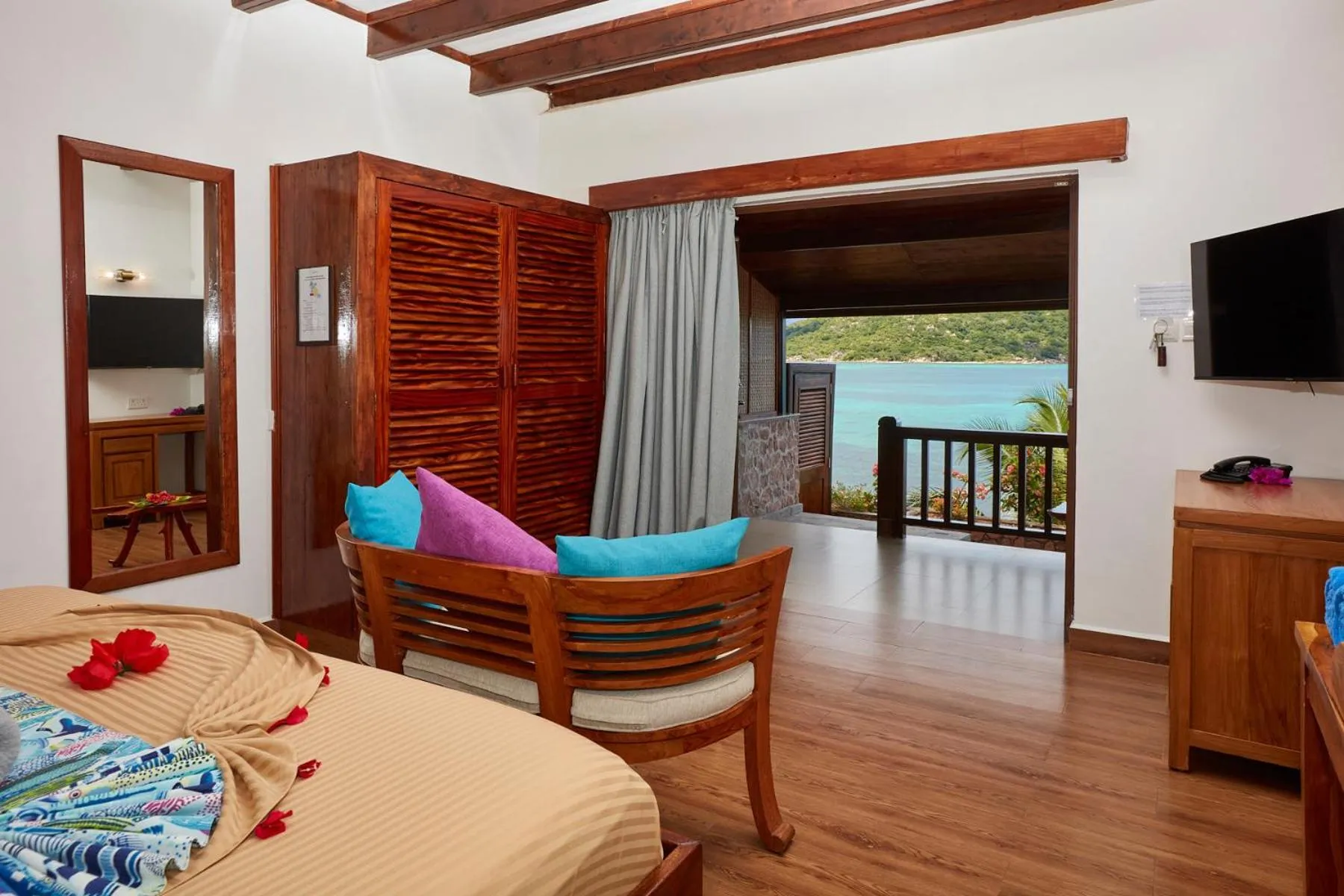 Bed in Colibri Hotel