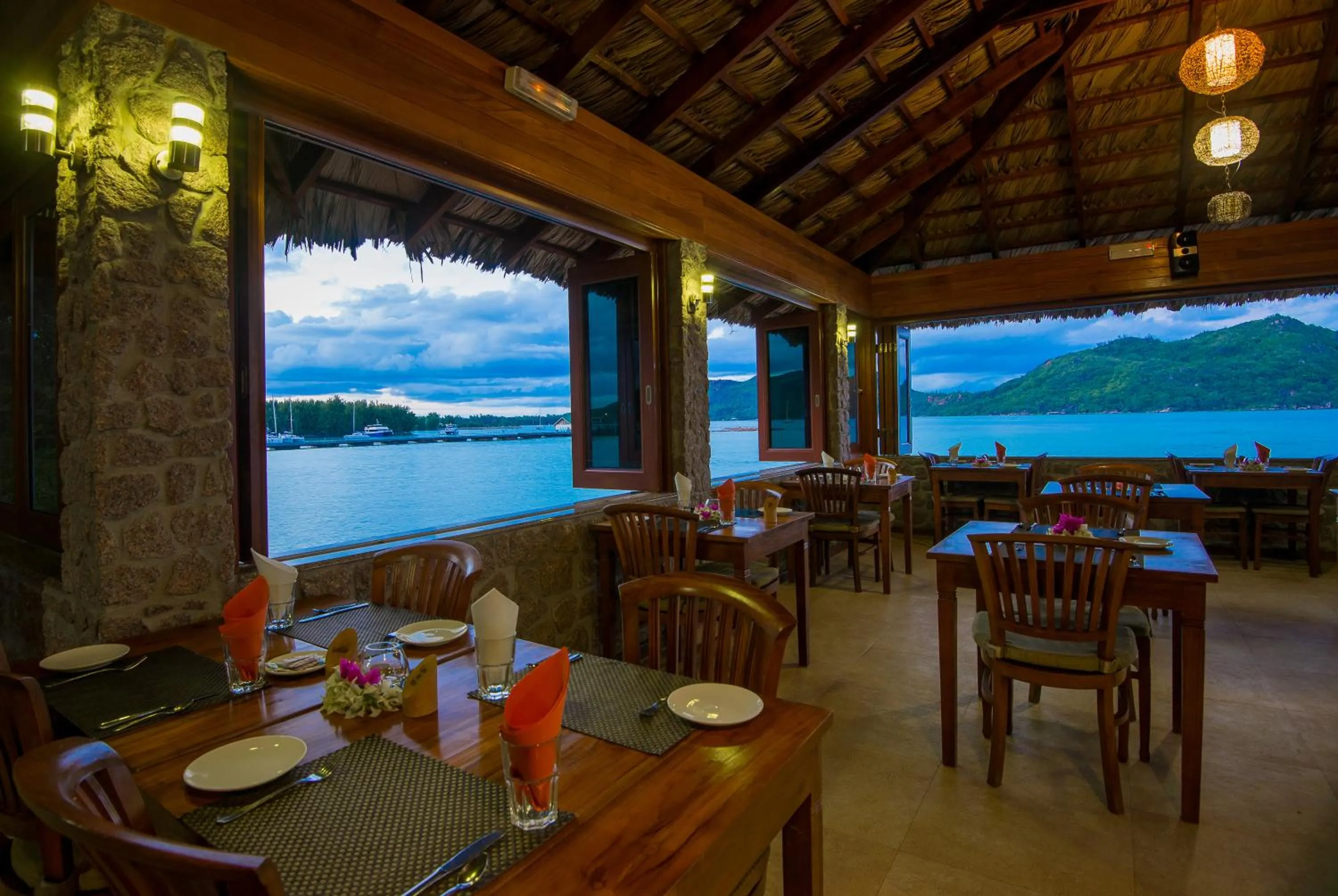 Restaurant/places to eat in Colibri Hotel