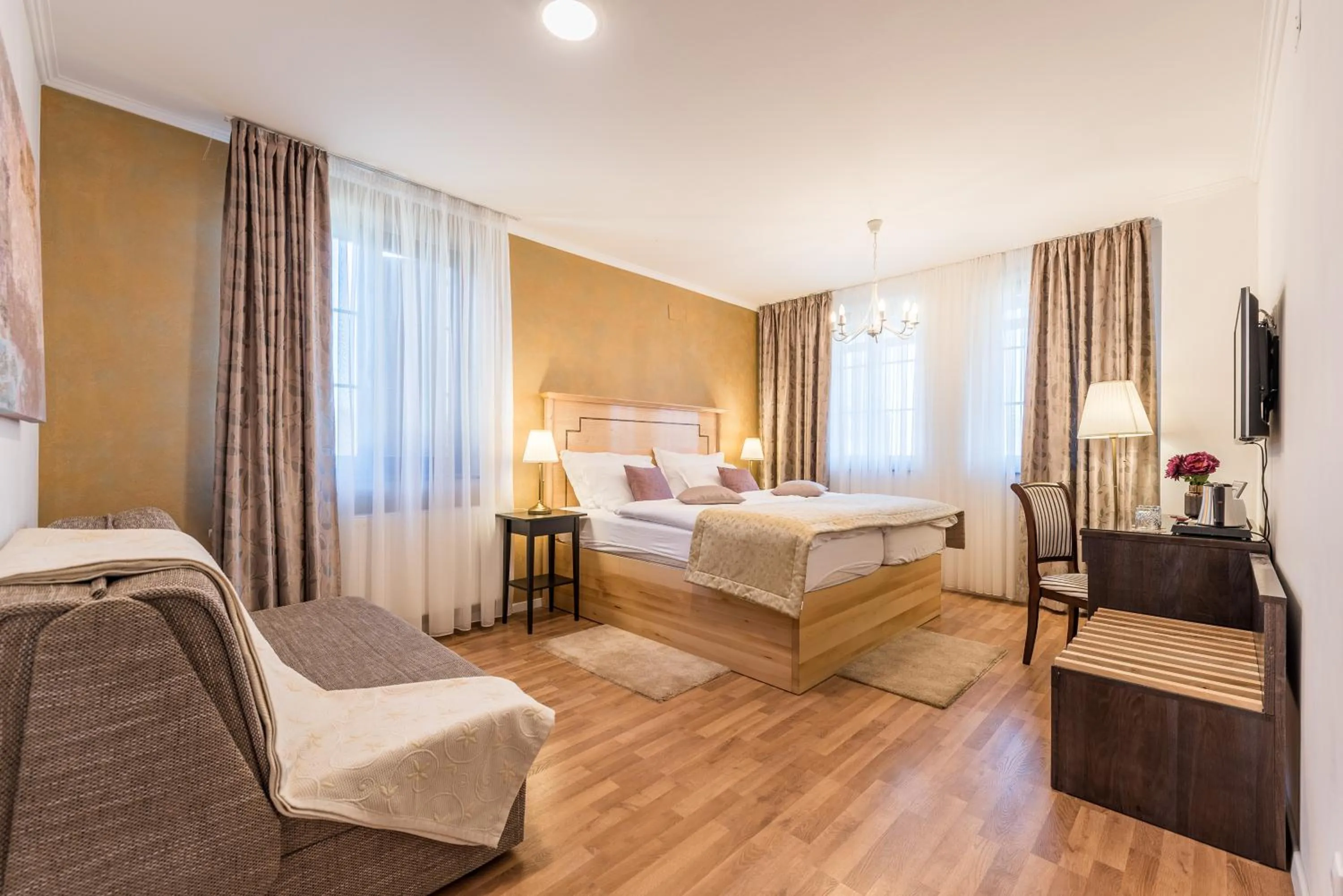 Bed in Plitvice Falls Cottage - Luxury rooms & Dinner