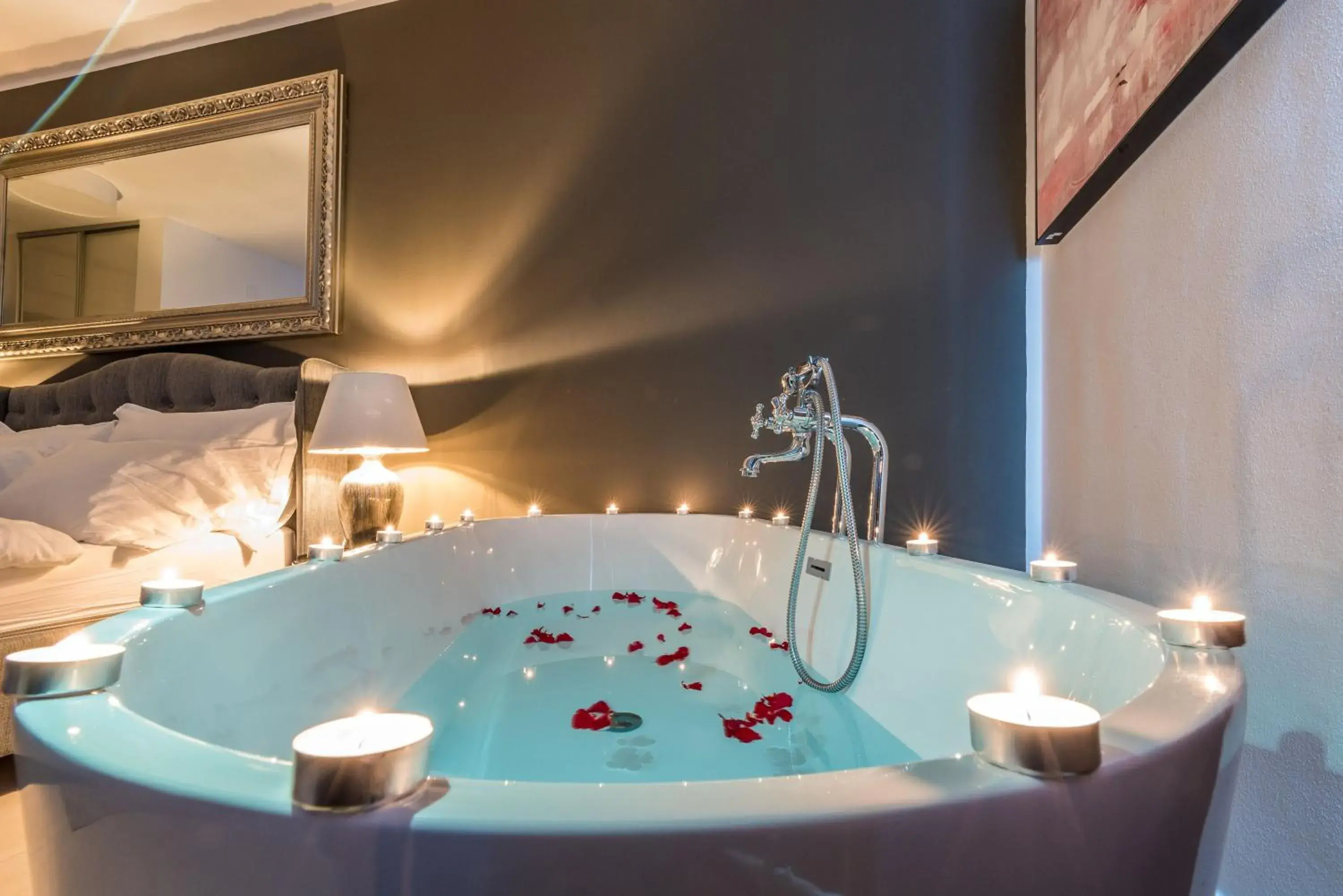 Deluxe Double Room with Bath in Plitvice Falls Cottage - Luxury rooms & Dinner Deluxe Double Room with Bath in Plitvice Falls Cottage - Luxury rooms & Dinner