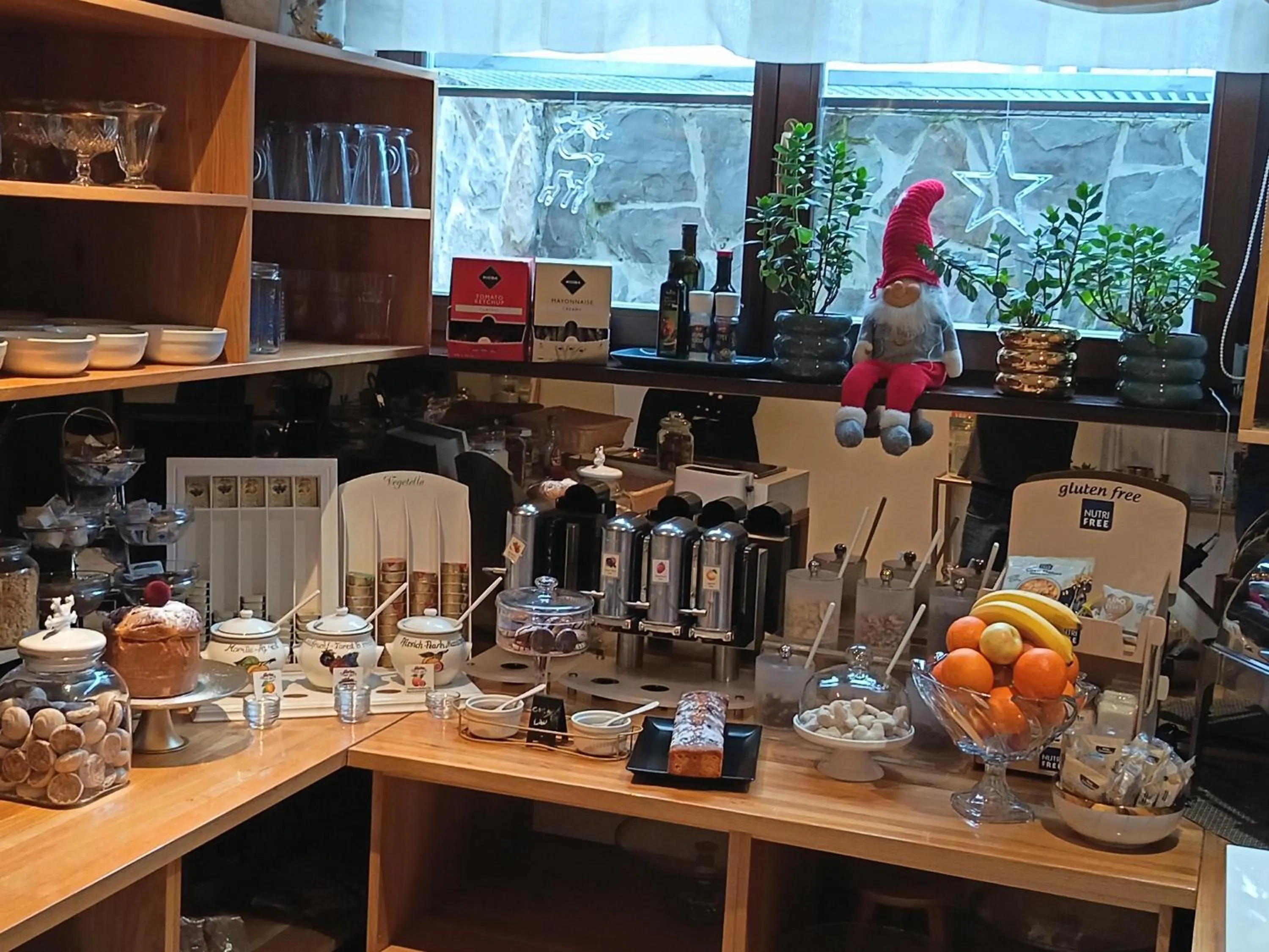 Breakfast in Plitvice Falls Cottage - Luxury rooms & Dinner