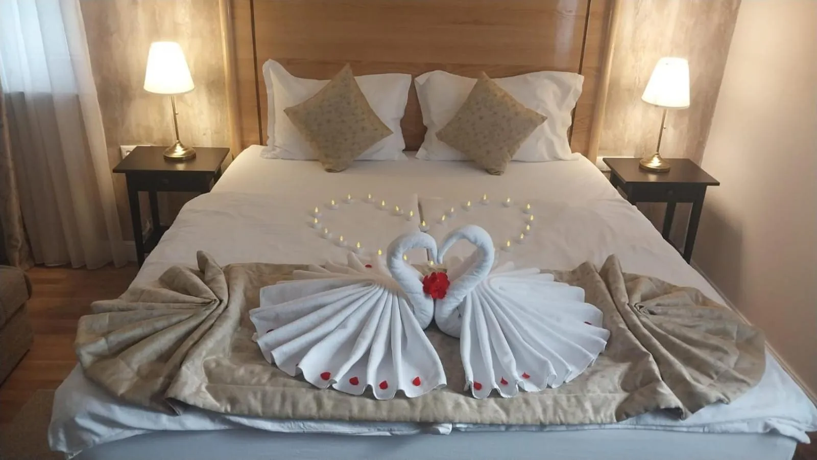 Bed in Plitvice Falls Cottage - Luxury rooms & Dinner