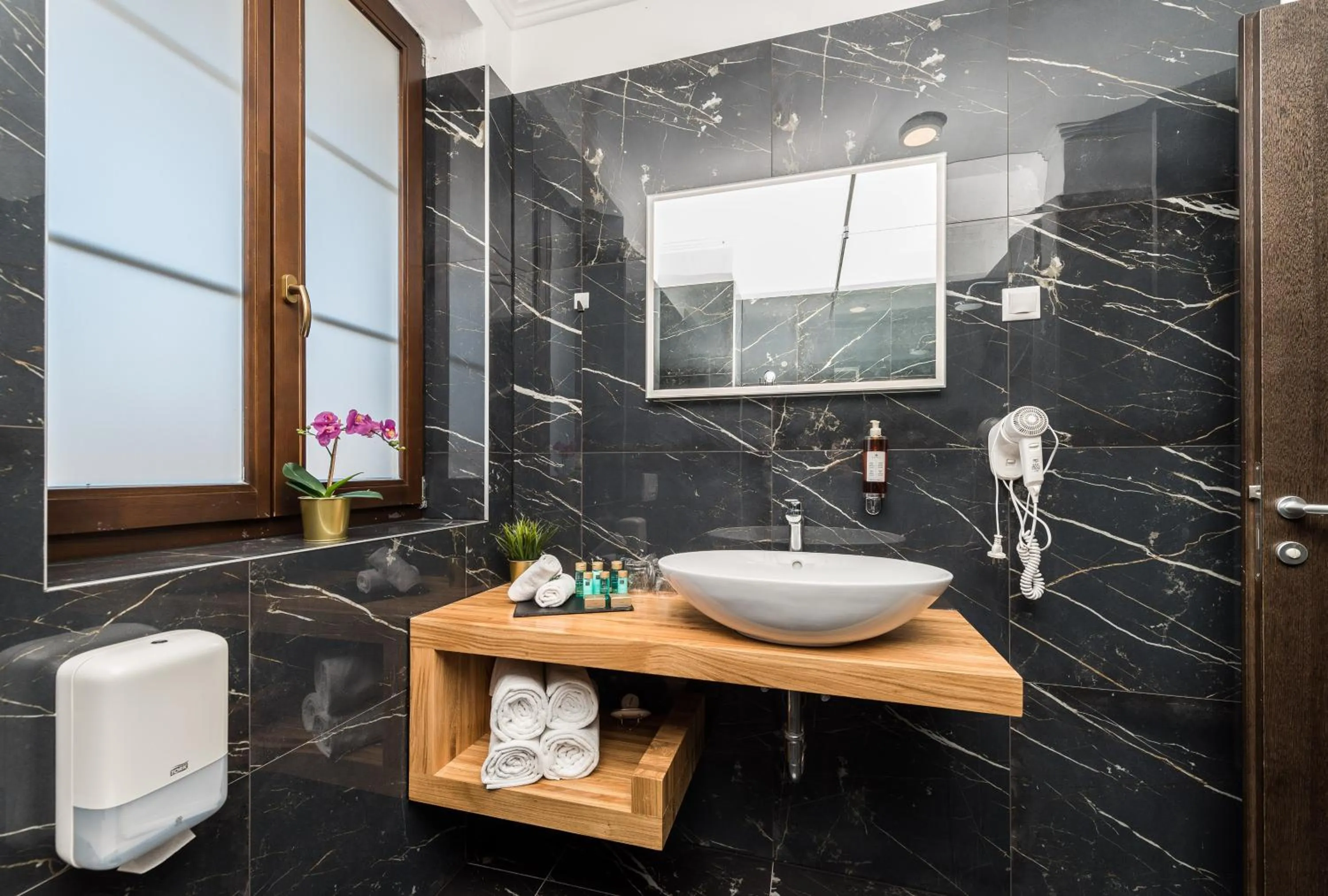 Bathroom in Plitvice Falls Cottage - Luxury rooms & Dinner