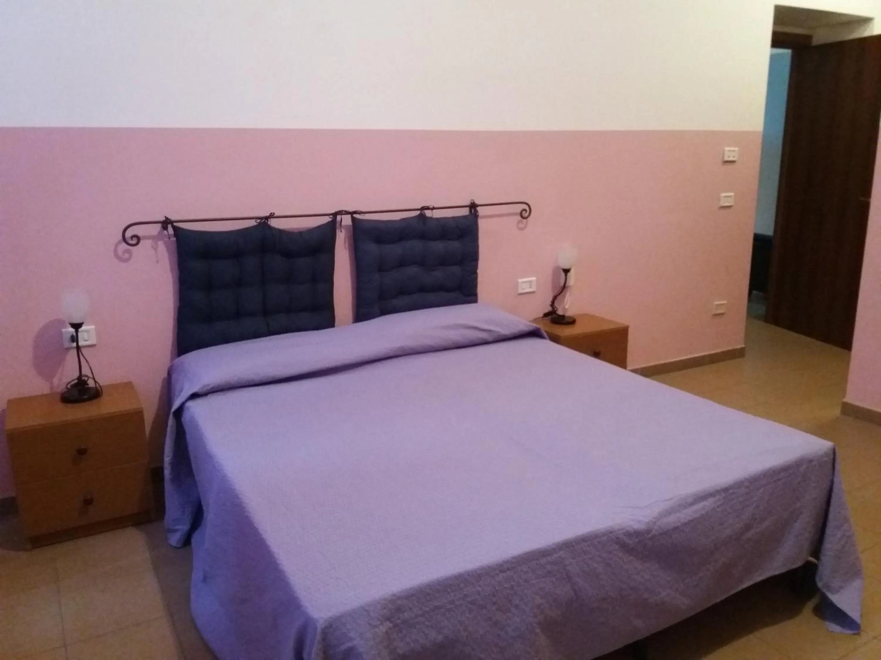 Bed in ostello ortensi