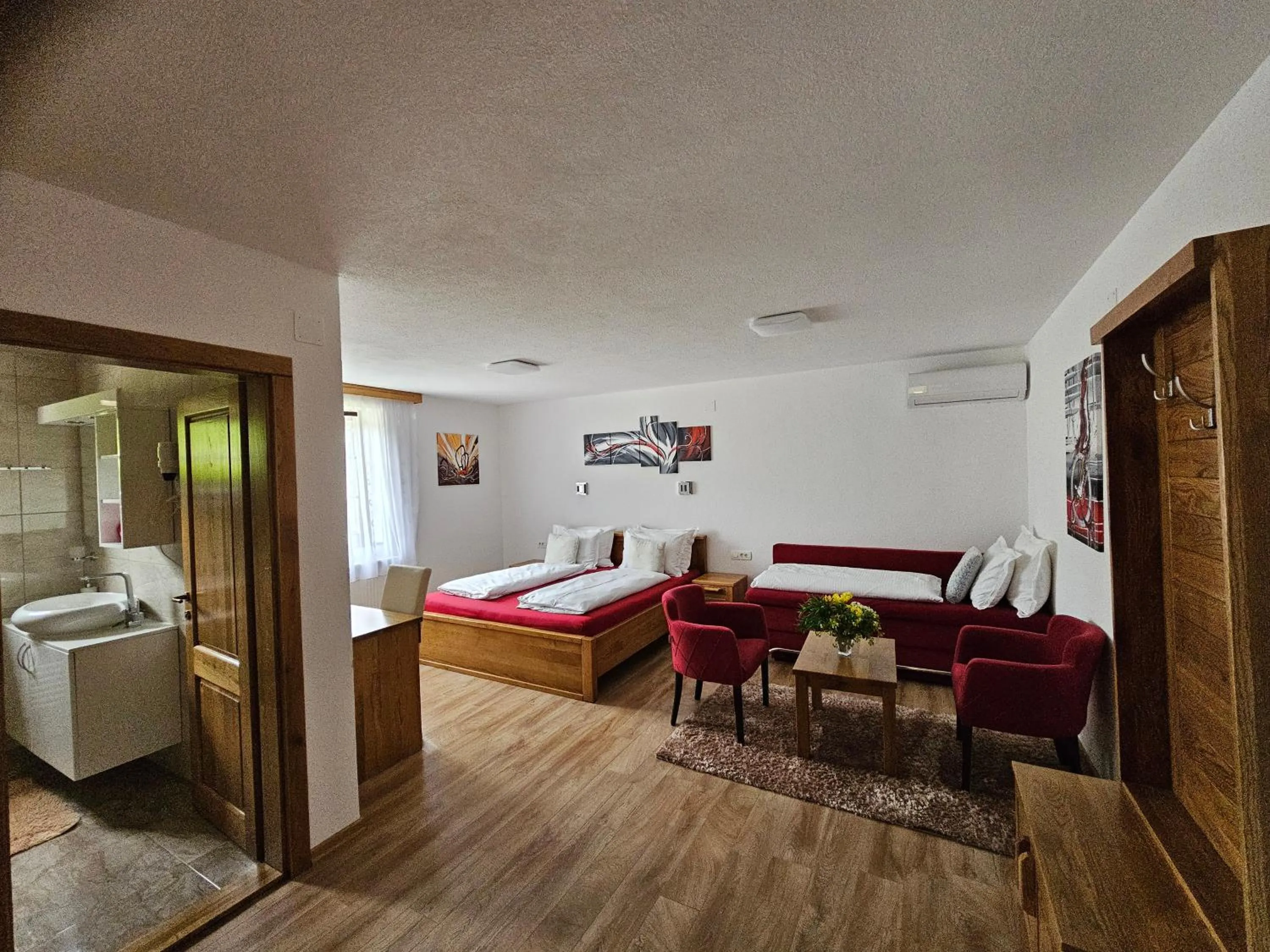 Bathroom, Bed in Pansion Breza