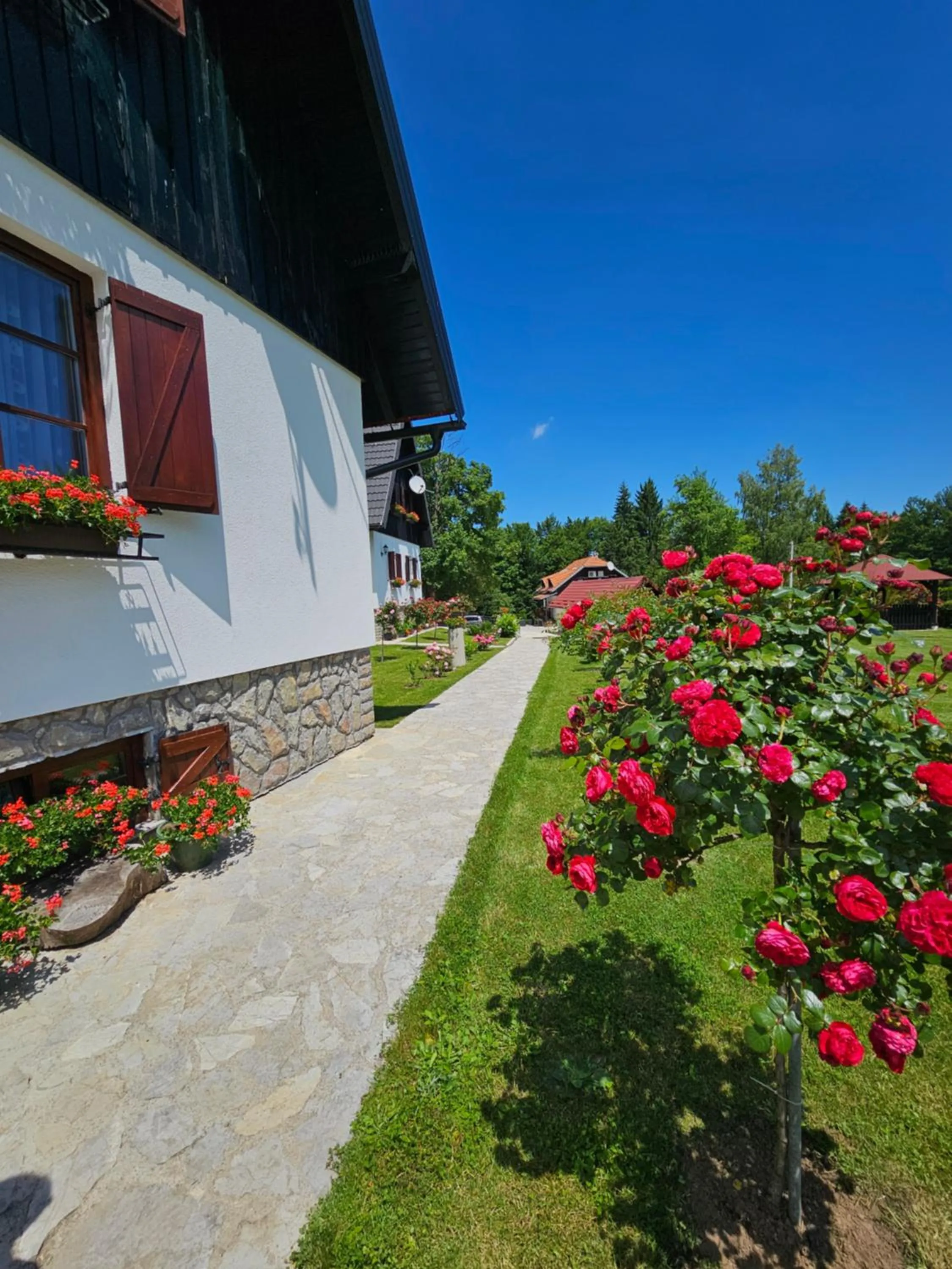 Property building in Pansion Breza