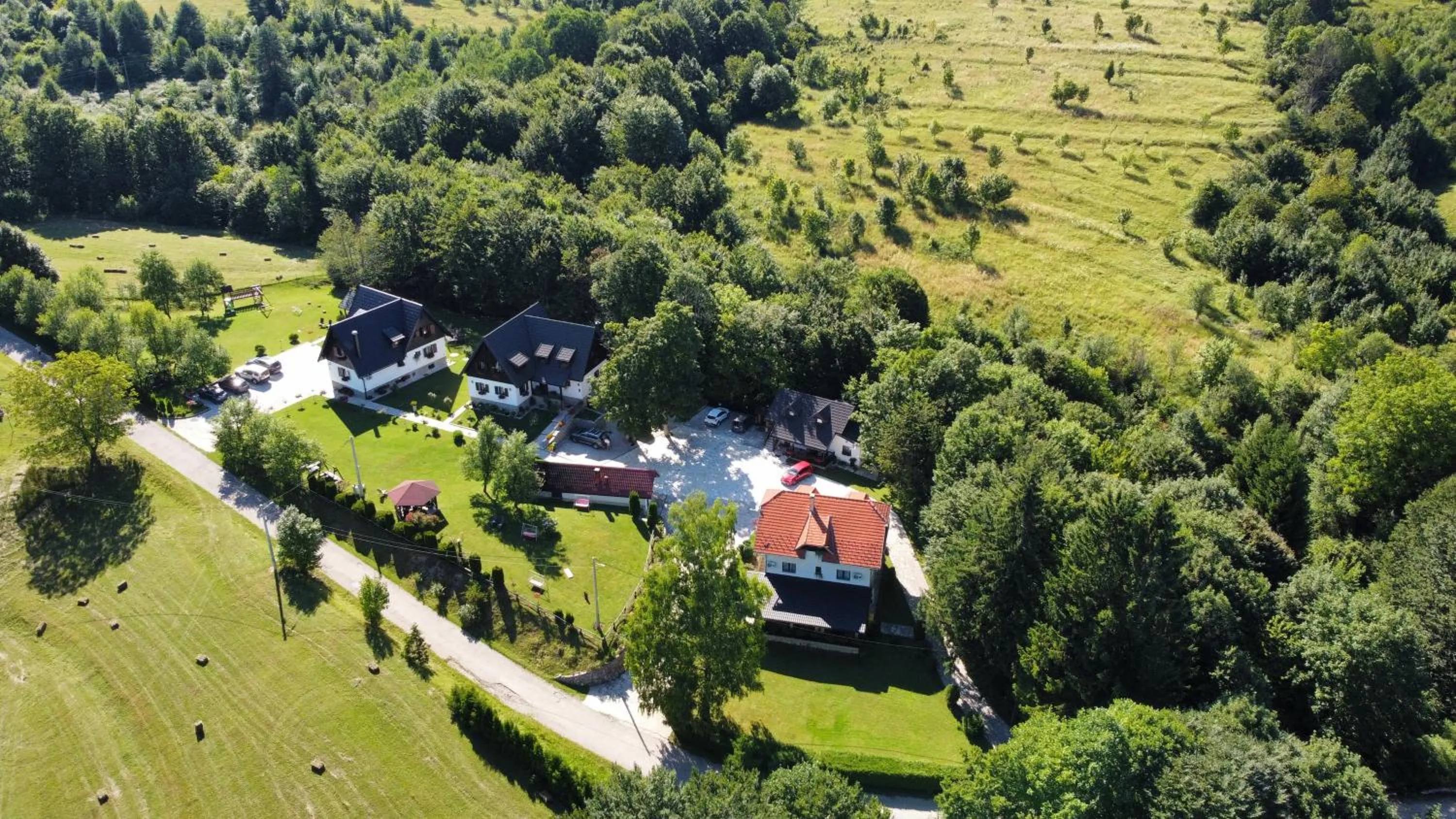 Neighbourhood in Pansion Breza