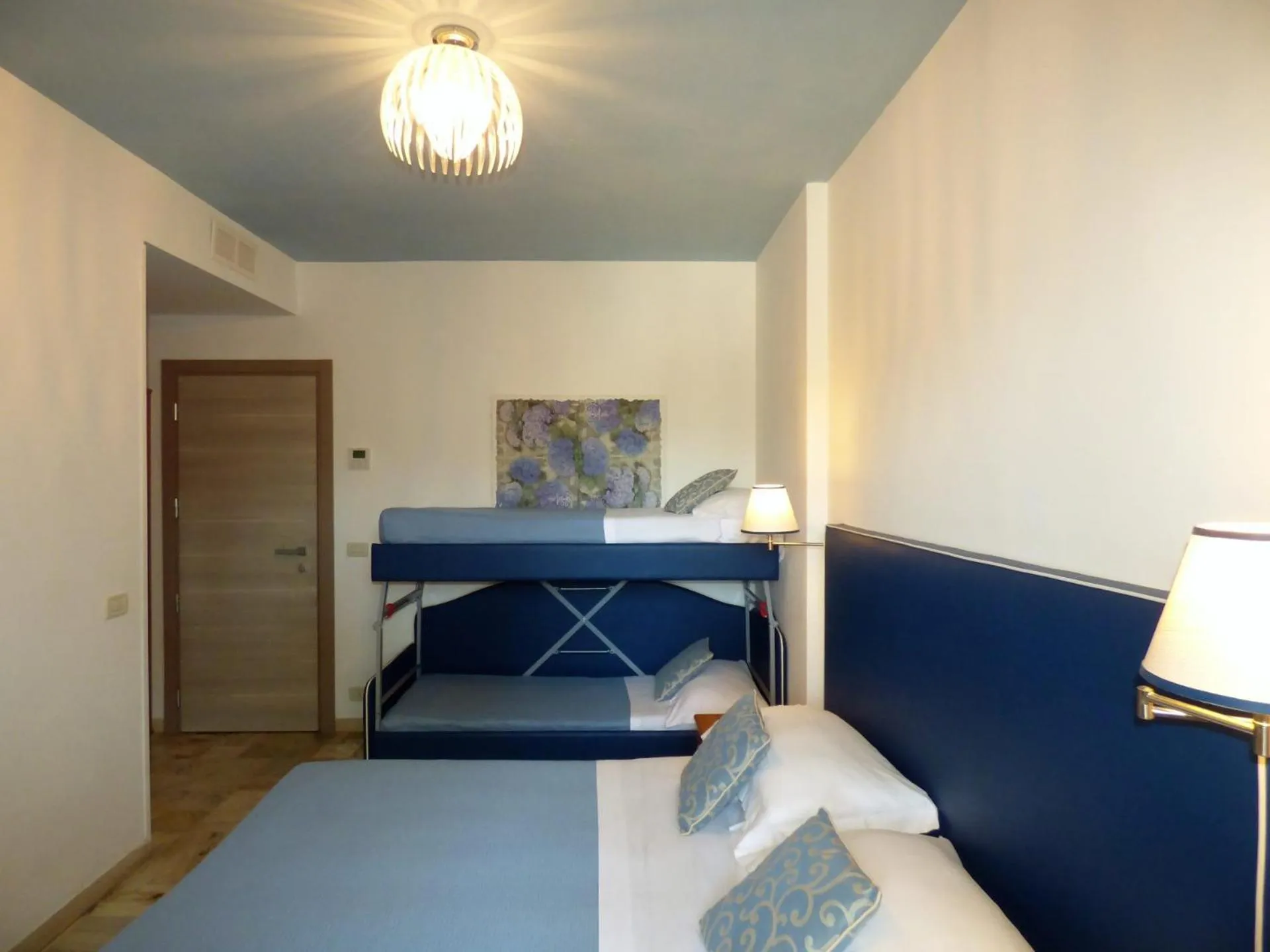 Bed in Hotel Giulio Cesare