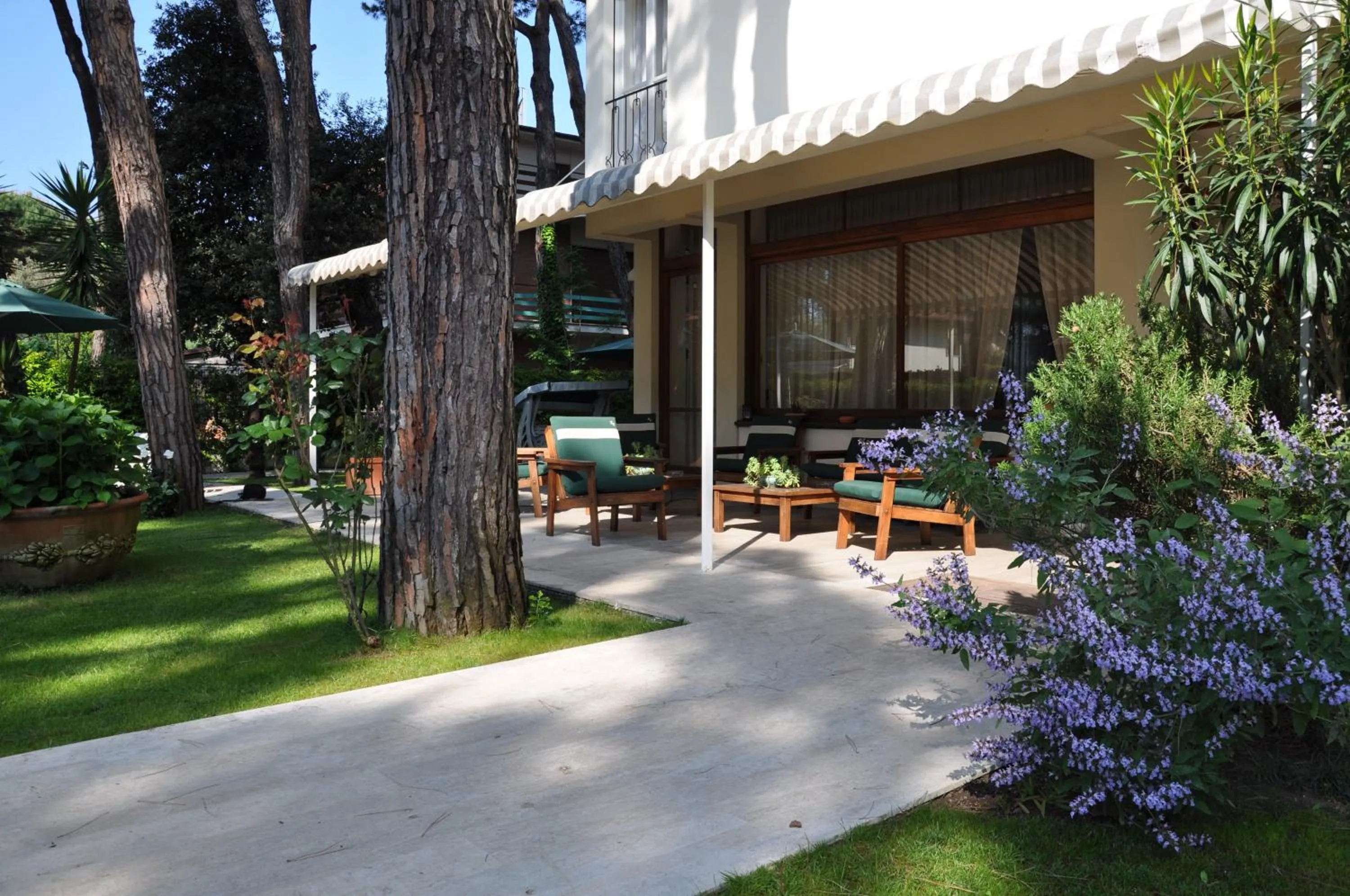 Facade/entrance in Hotel Etruria