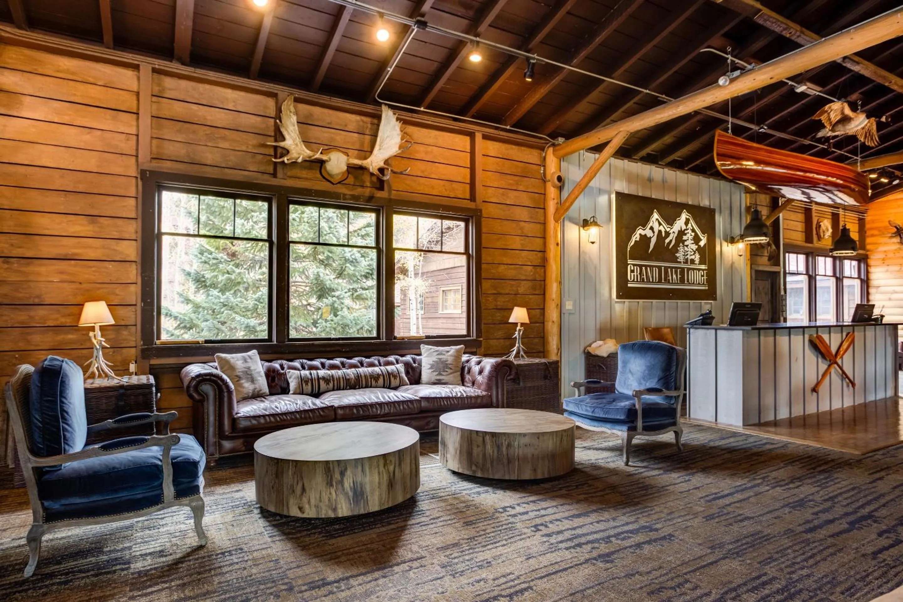 Lobby or reception in Grand Lake Lodge