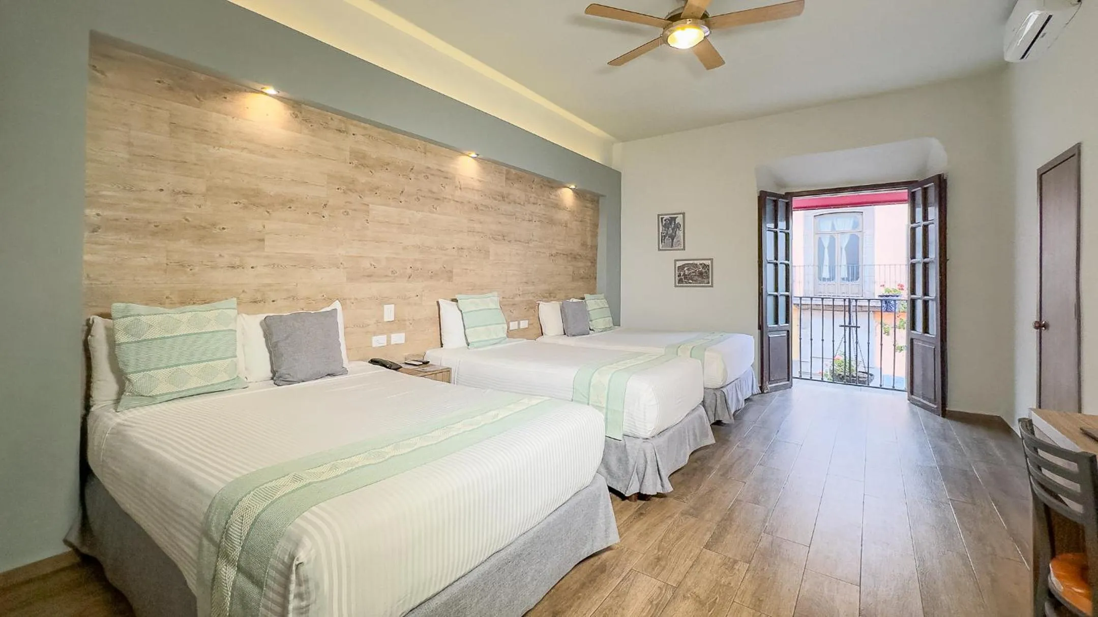 Bed in Hotel Hidalgo