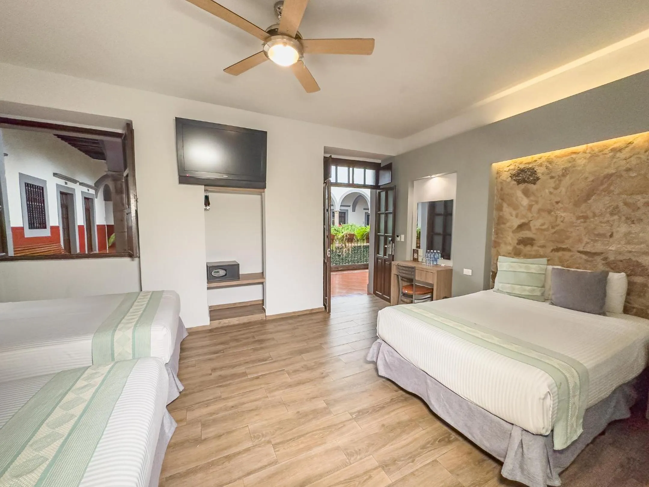 Bed in Hotel Hidalgo